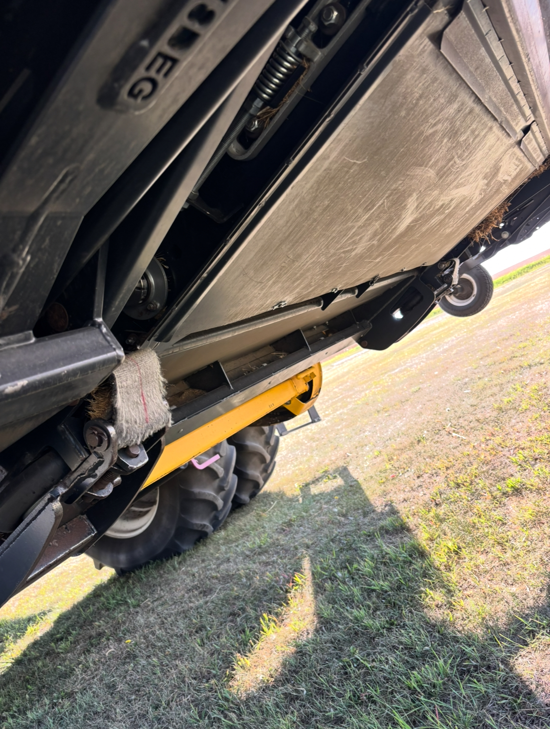 2017 Honey Bee 245 Header Flex