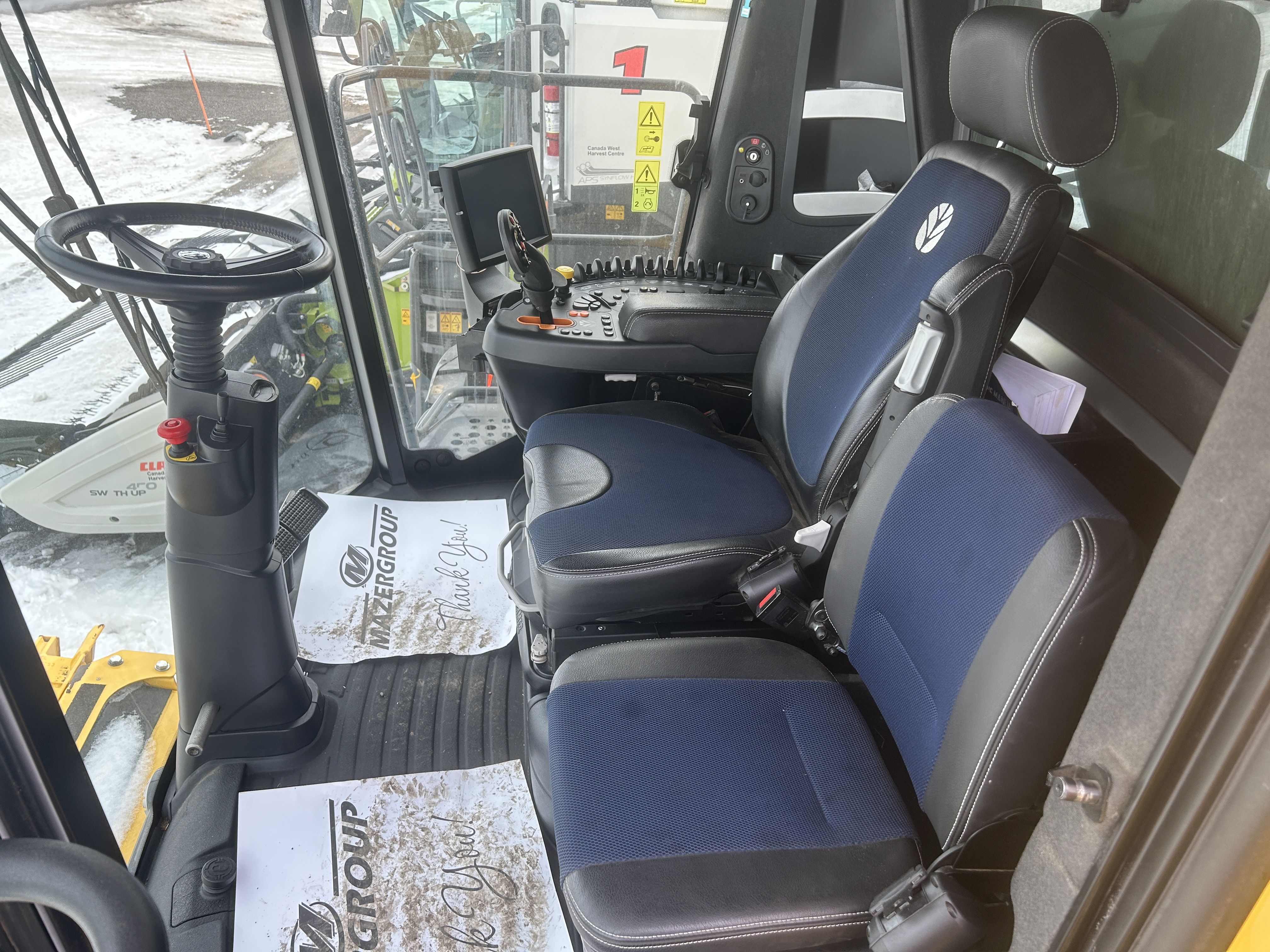 2023 New Holland CR9.90Z Combine