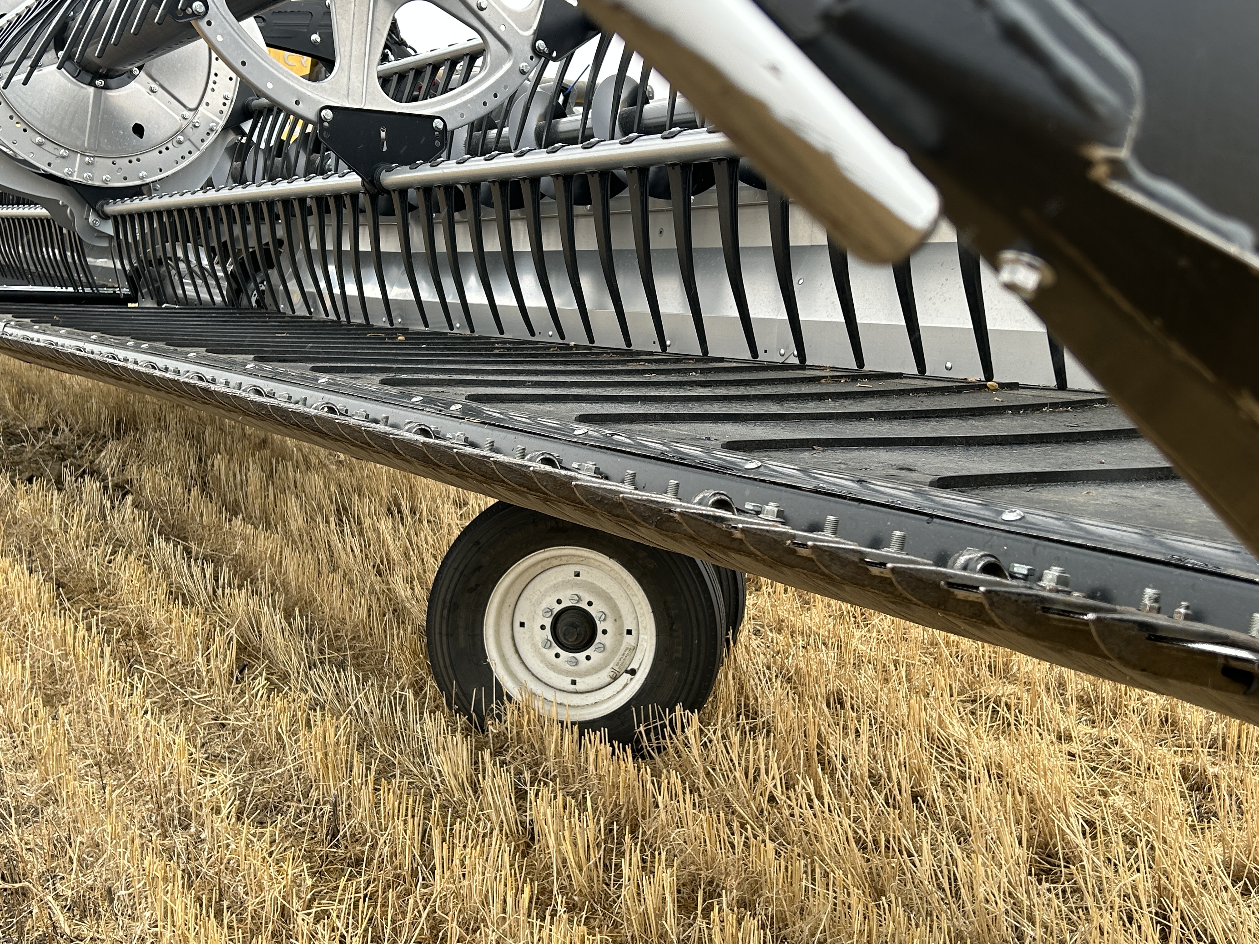 2025 MacDon FD245 Header Draper Flex