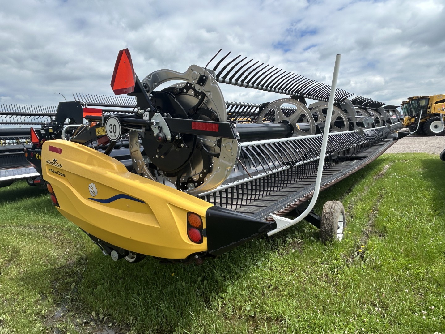 2025 MacDon FD245 Header Draper Flex