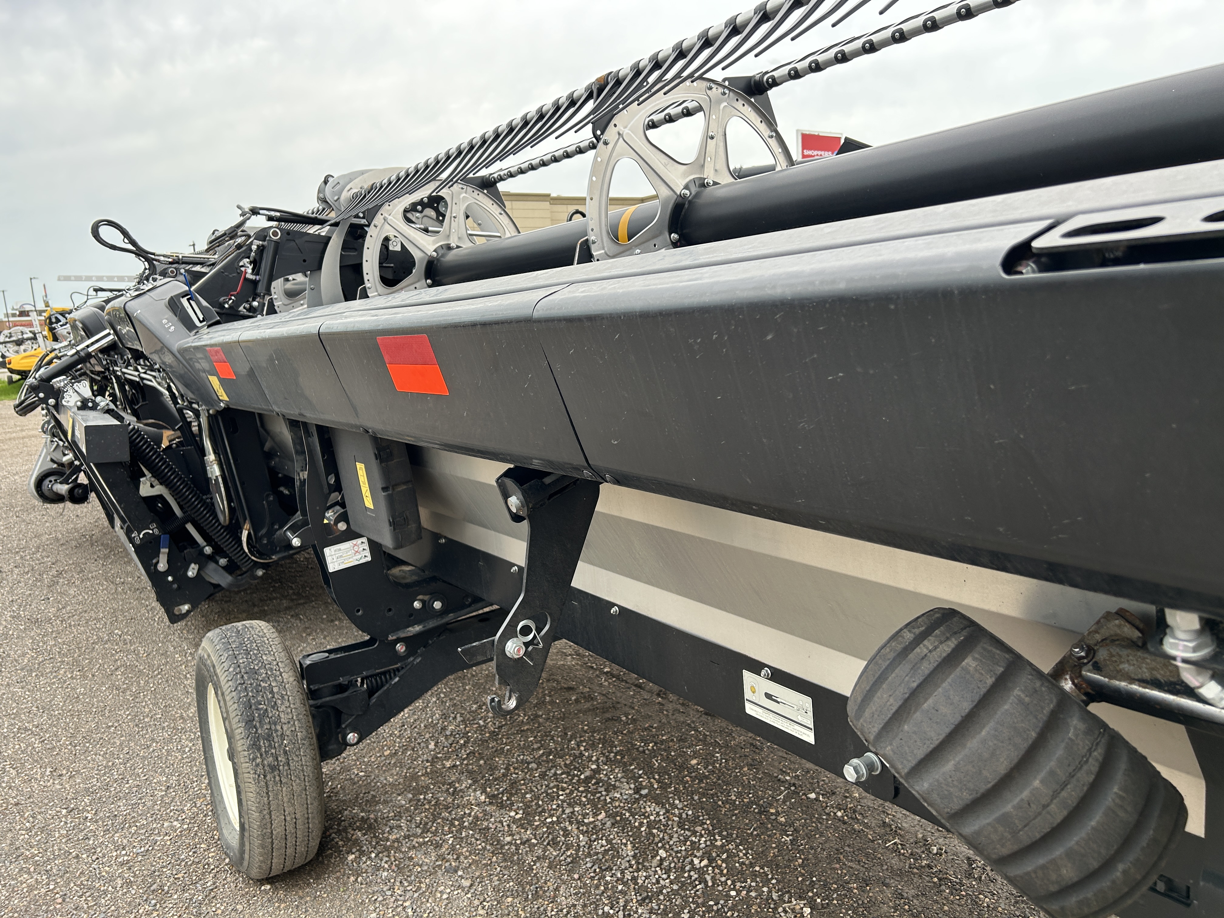 2023 MacDon FD240 Header Draper Flex