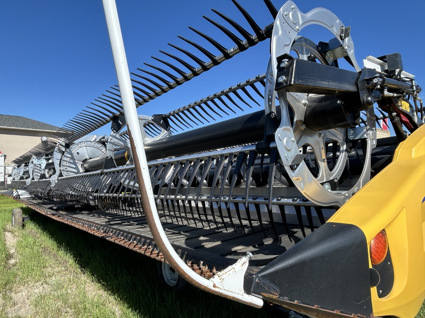 2024 MacDon FD240 Header Draper Flex