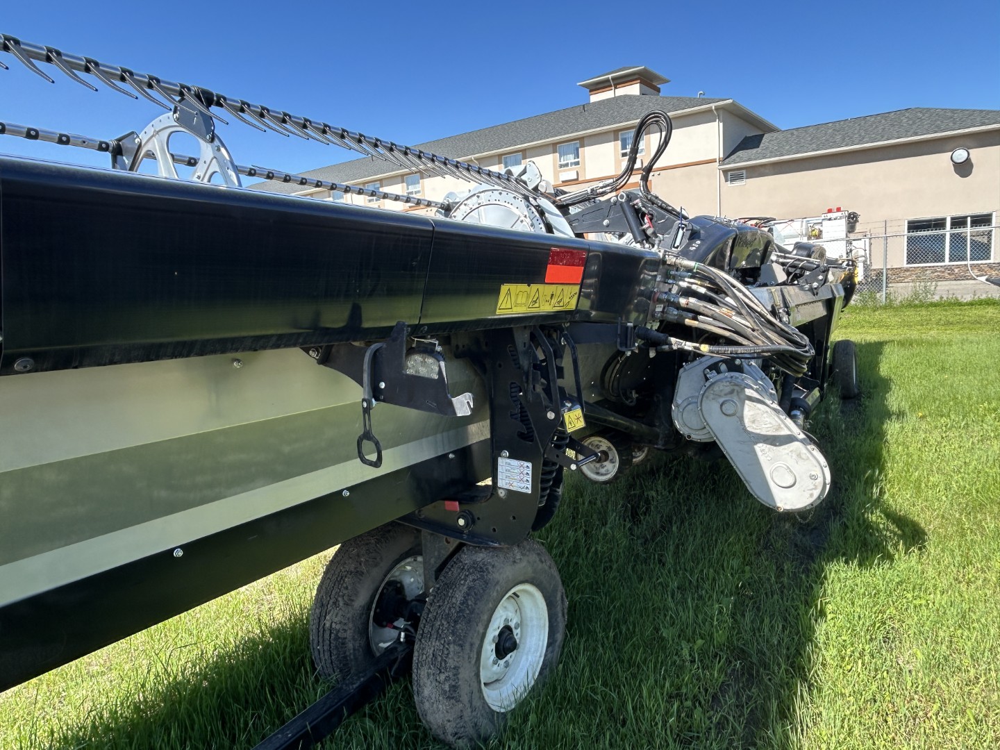 2024 MacDon FD240 Header Draper Flex