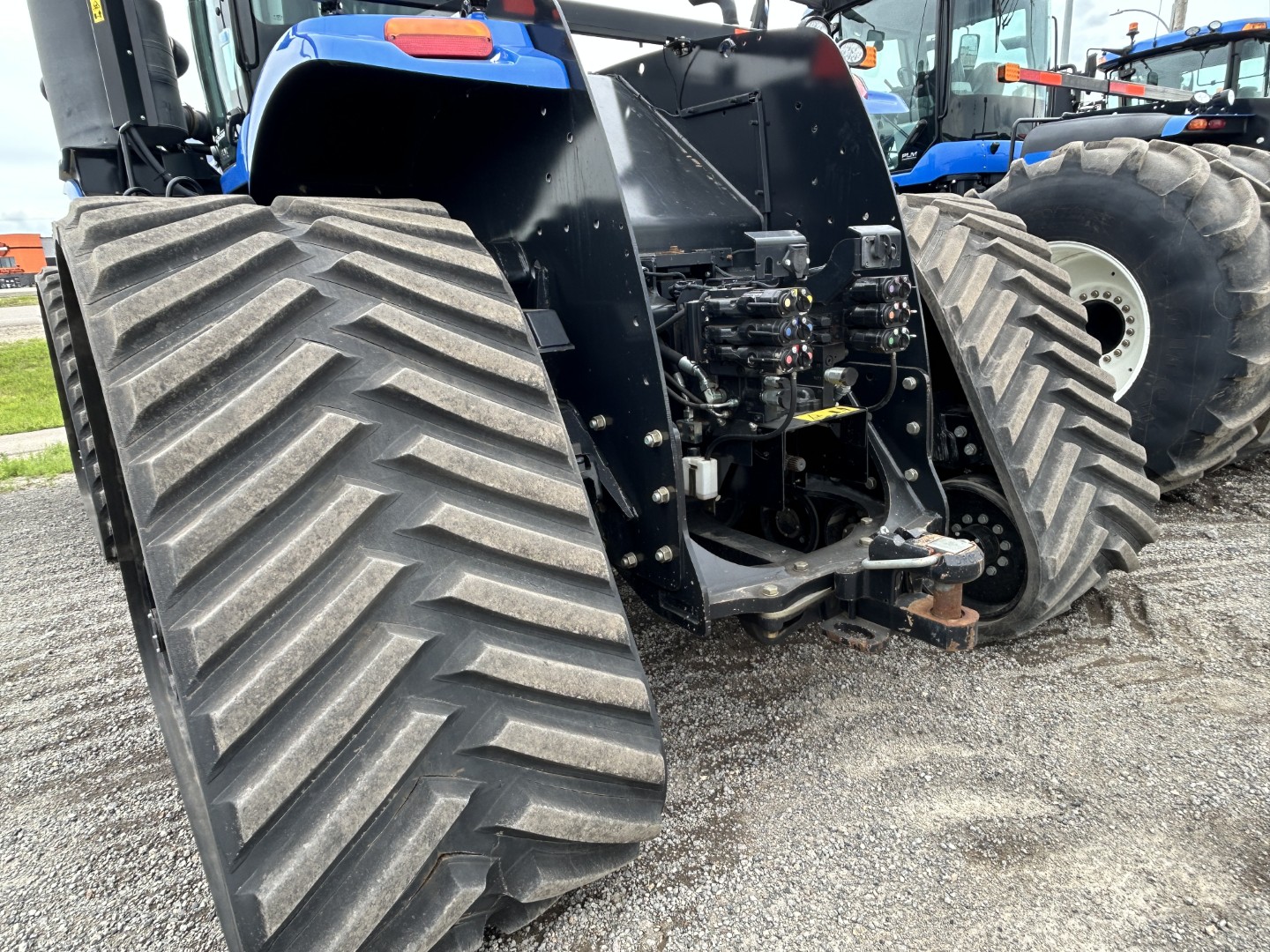 2021 New Holland T9.645 Tractor Rubber Track