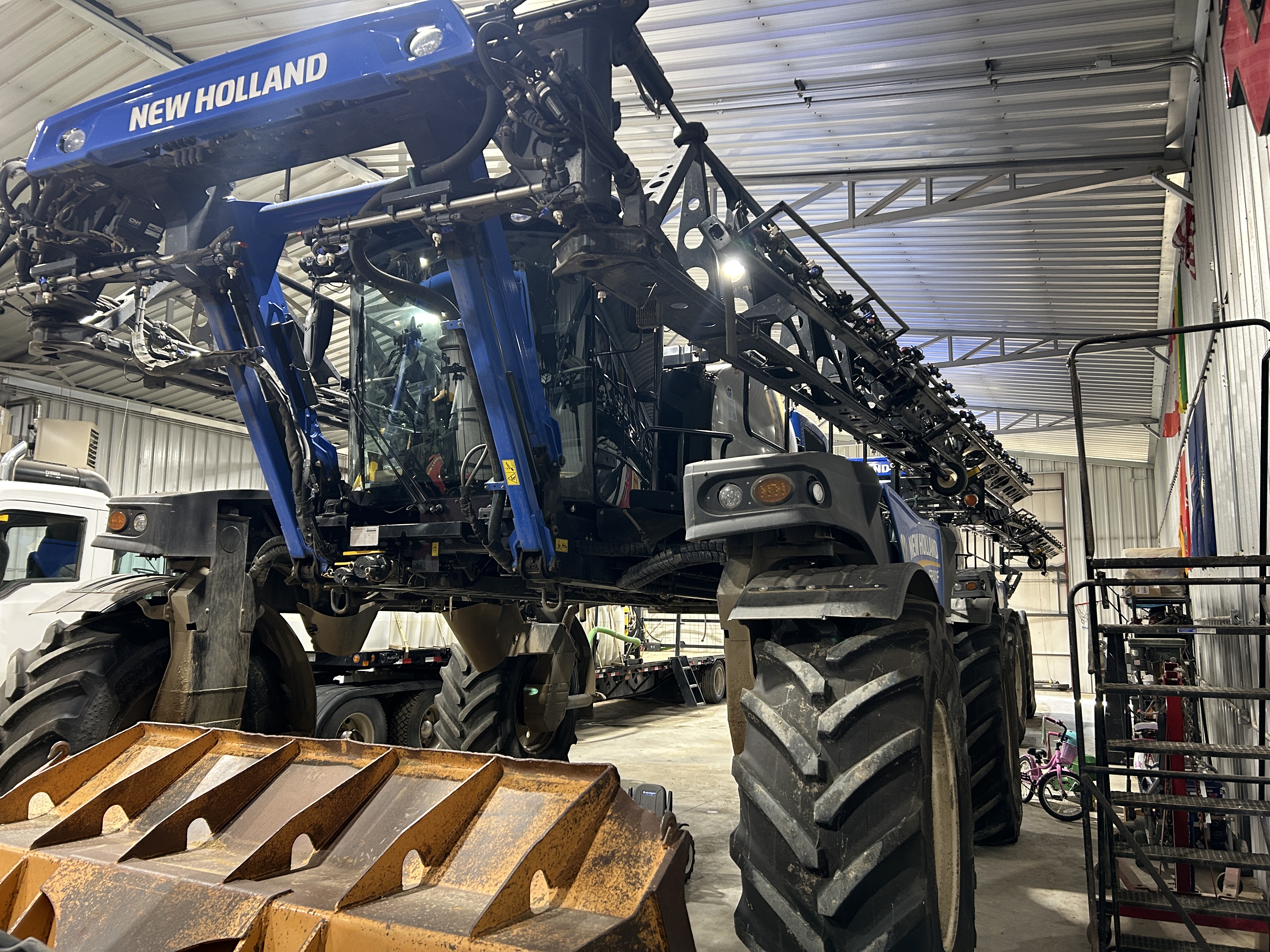 2021 New Holland SP.410F Sprayer/High Clearance