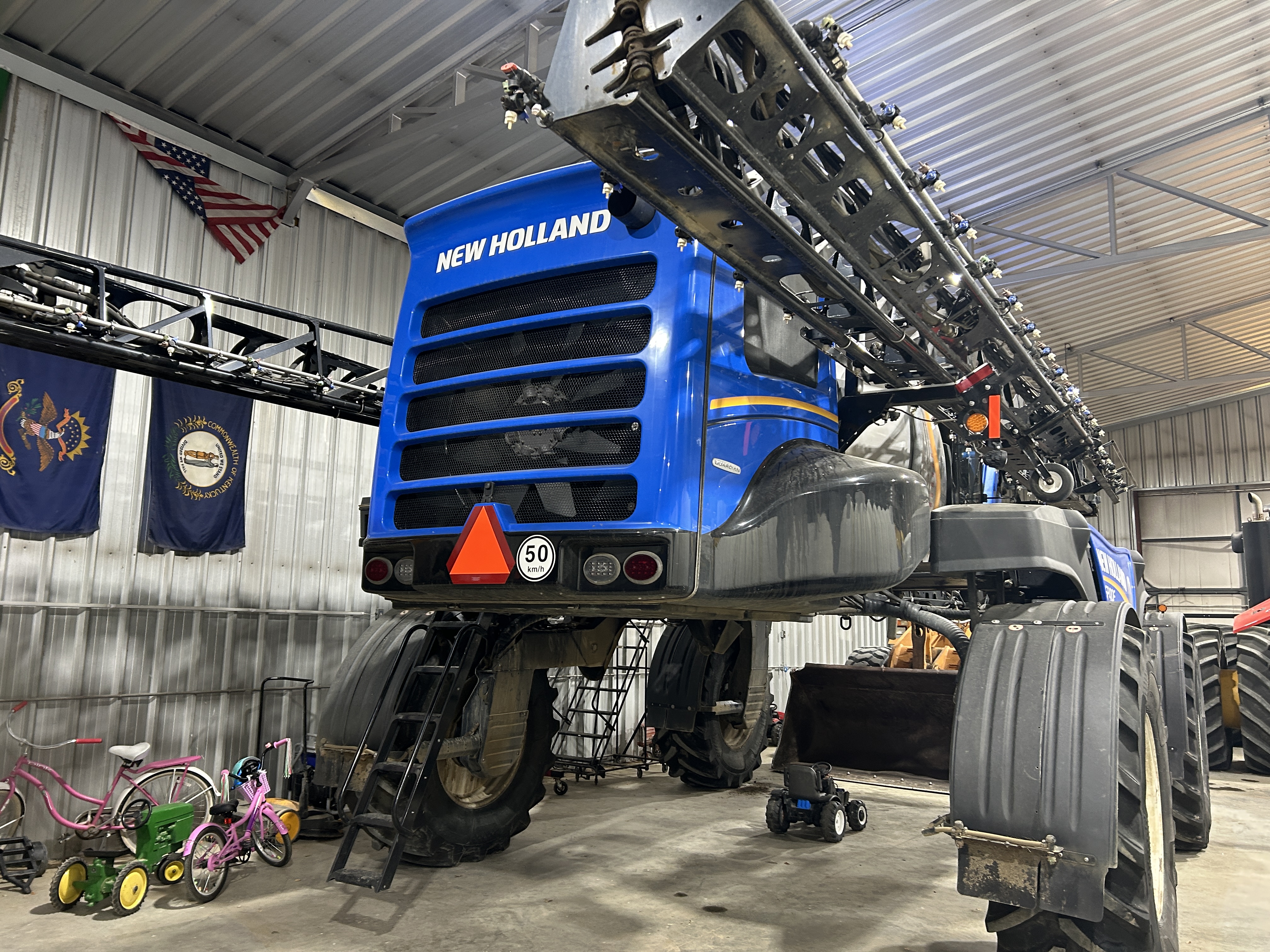 2021 New Holland SP.410F Sprayer/High Clearance