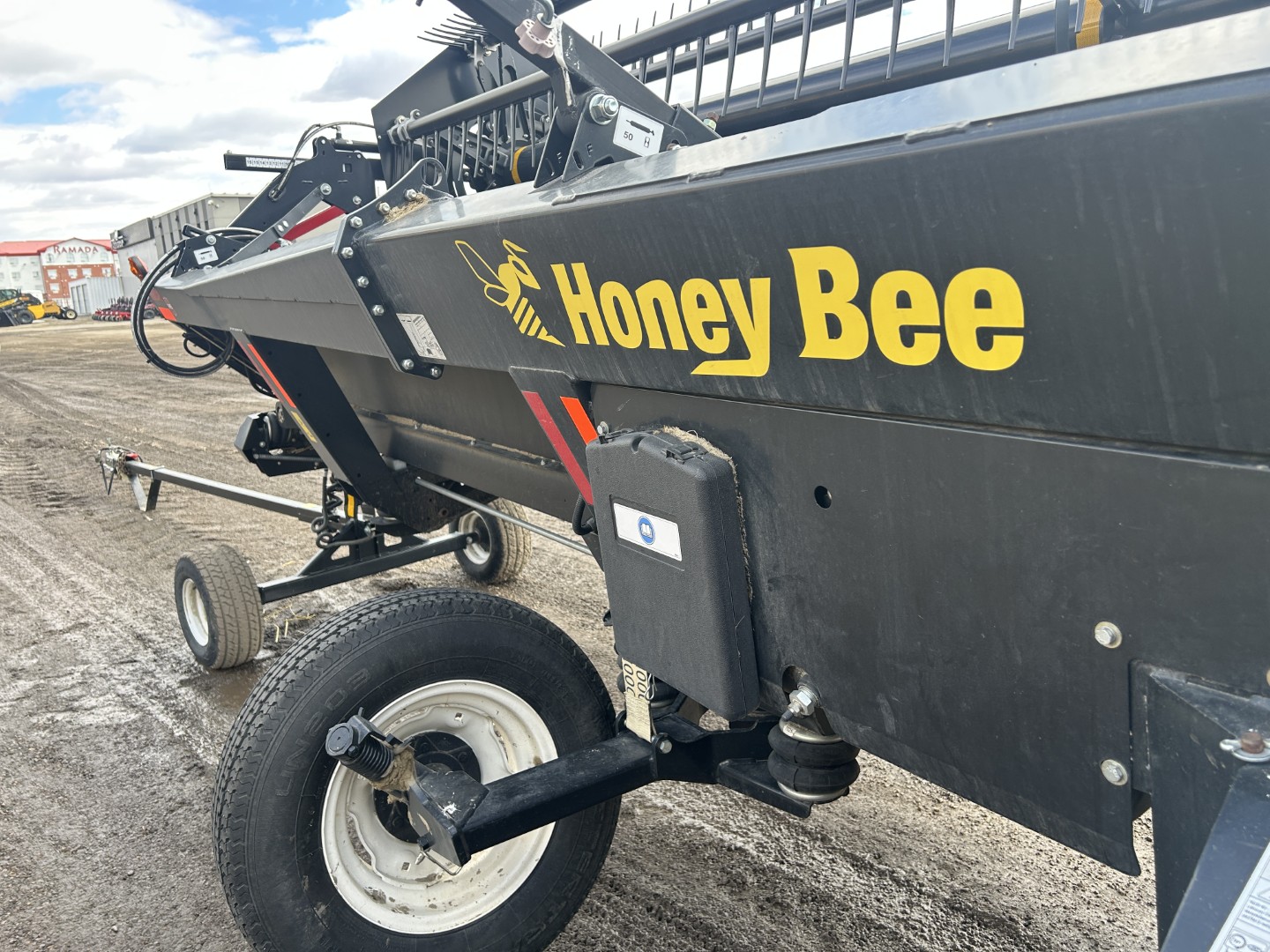 2023 Honey Bee AF240 Header Draper Flex