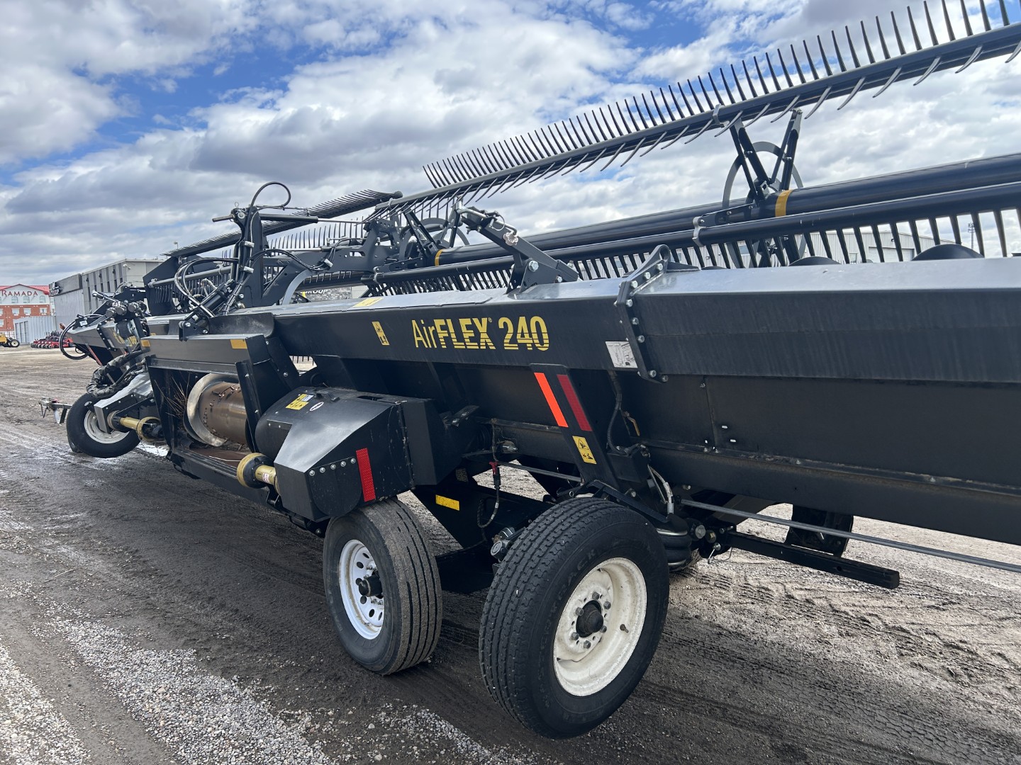 2023 Honey Bee AF240 Header Draper Flex
