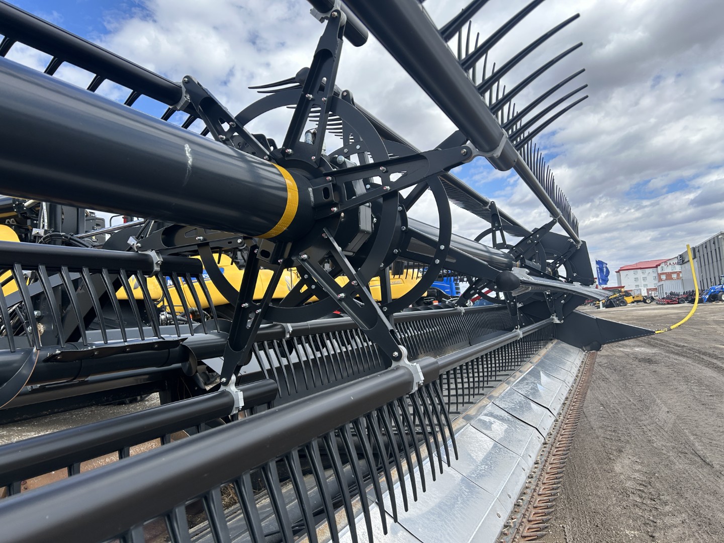 2023 Honey Bee AF240 Header Draper Flex