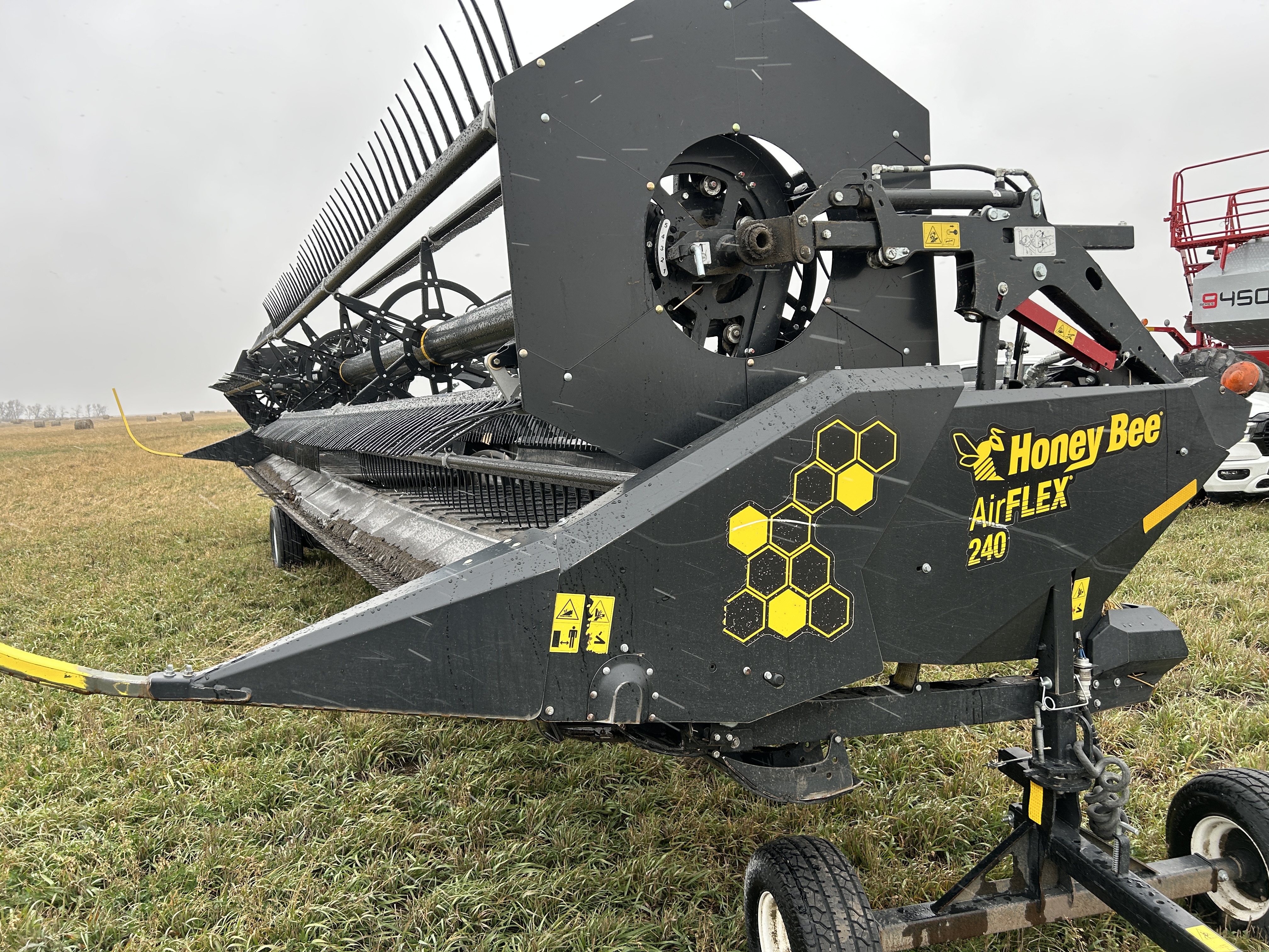 2023 Honey Bee AF240 Header Draper Flex