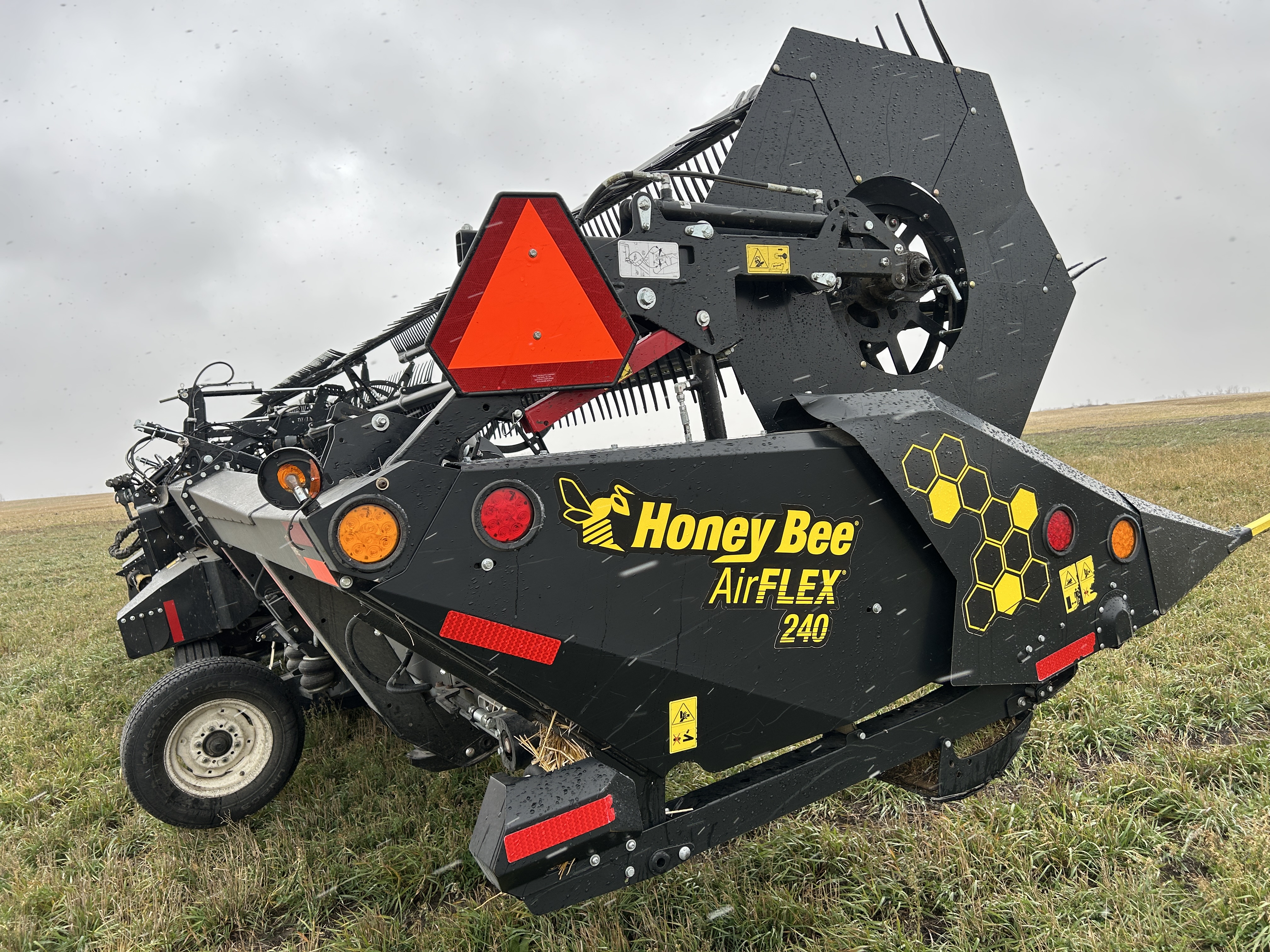2023 Honey Bee AF240 Header Draper Flex