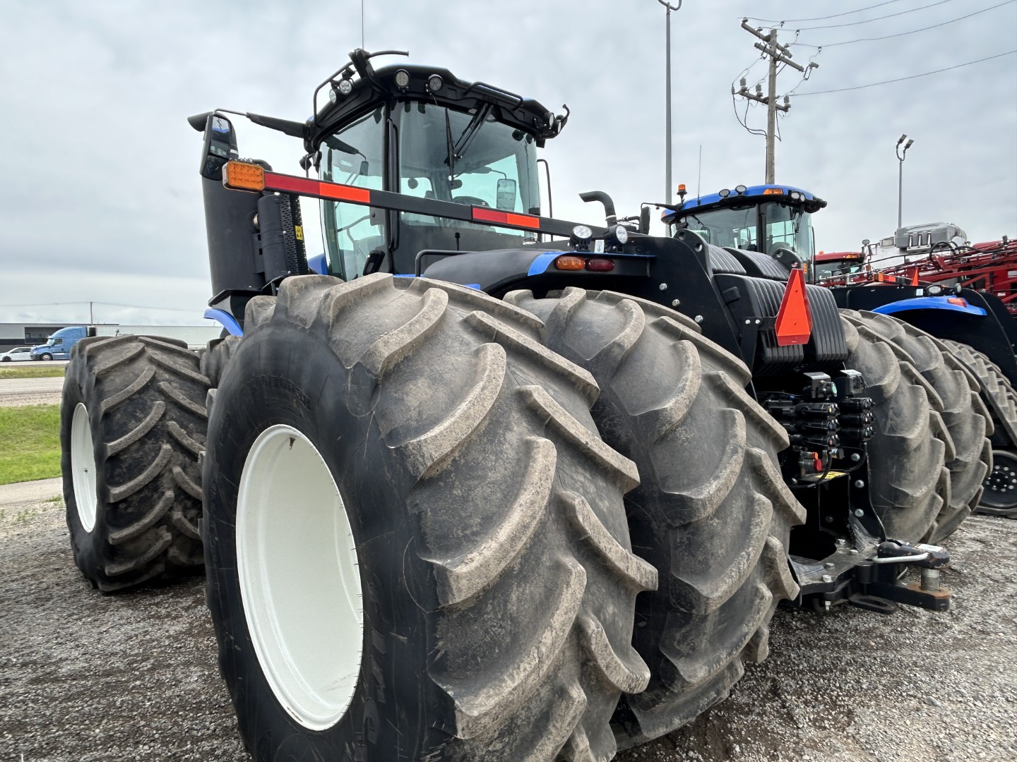 2024 New Holland T9.655 PLMI Tractor 4WD