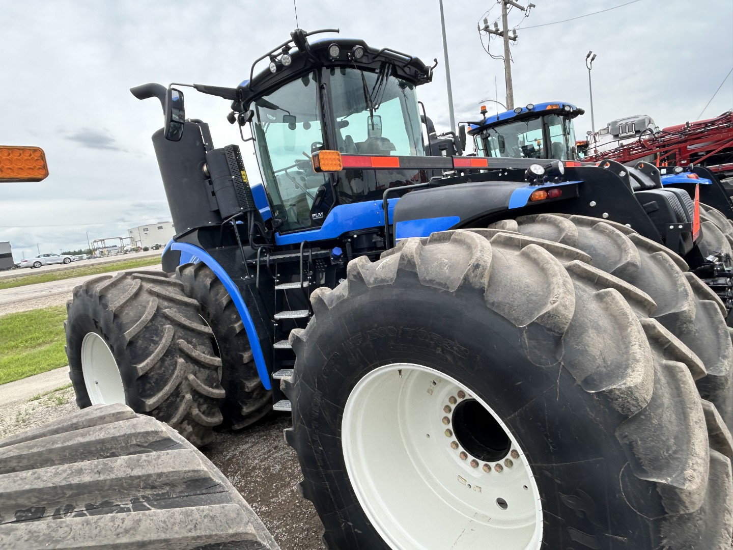 2024 New Holland T9.655 PLMI Tractor 4WD