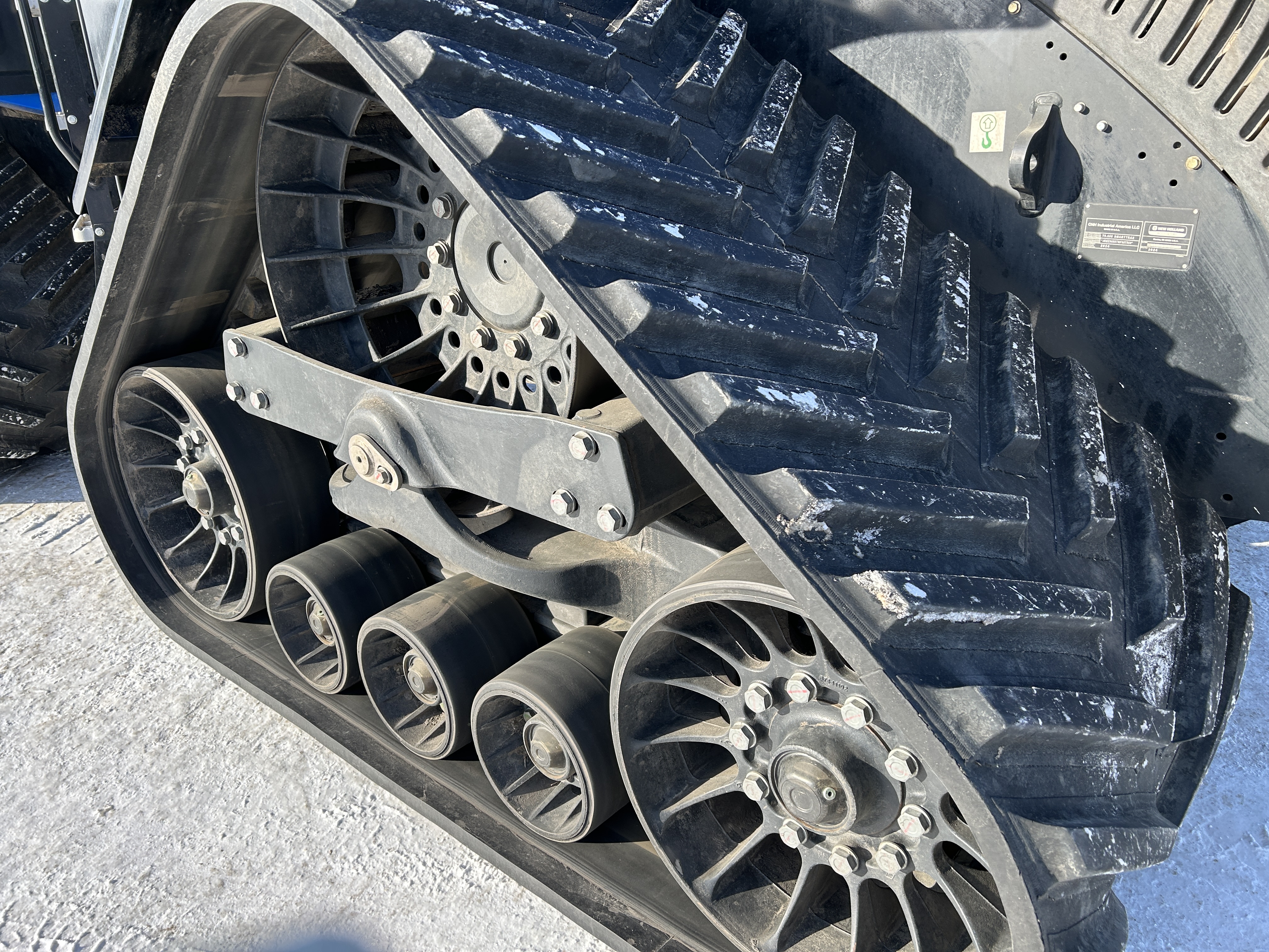 2024 New Holland T9.655 Tractor Rubber Track