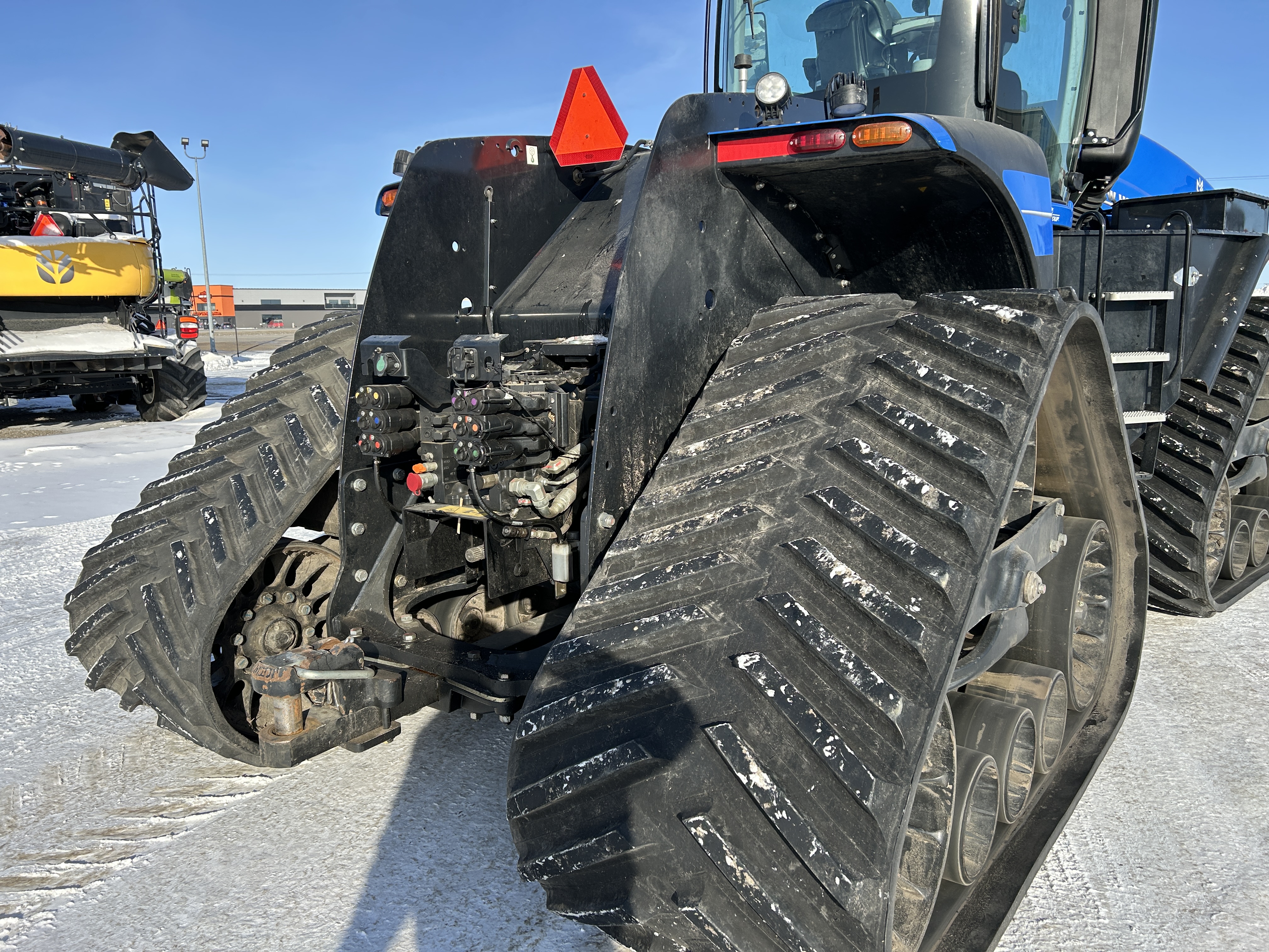 2024 New Holland T9.655 Tractor Rubber Track