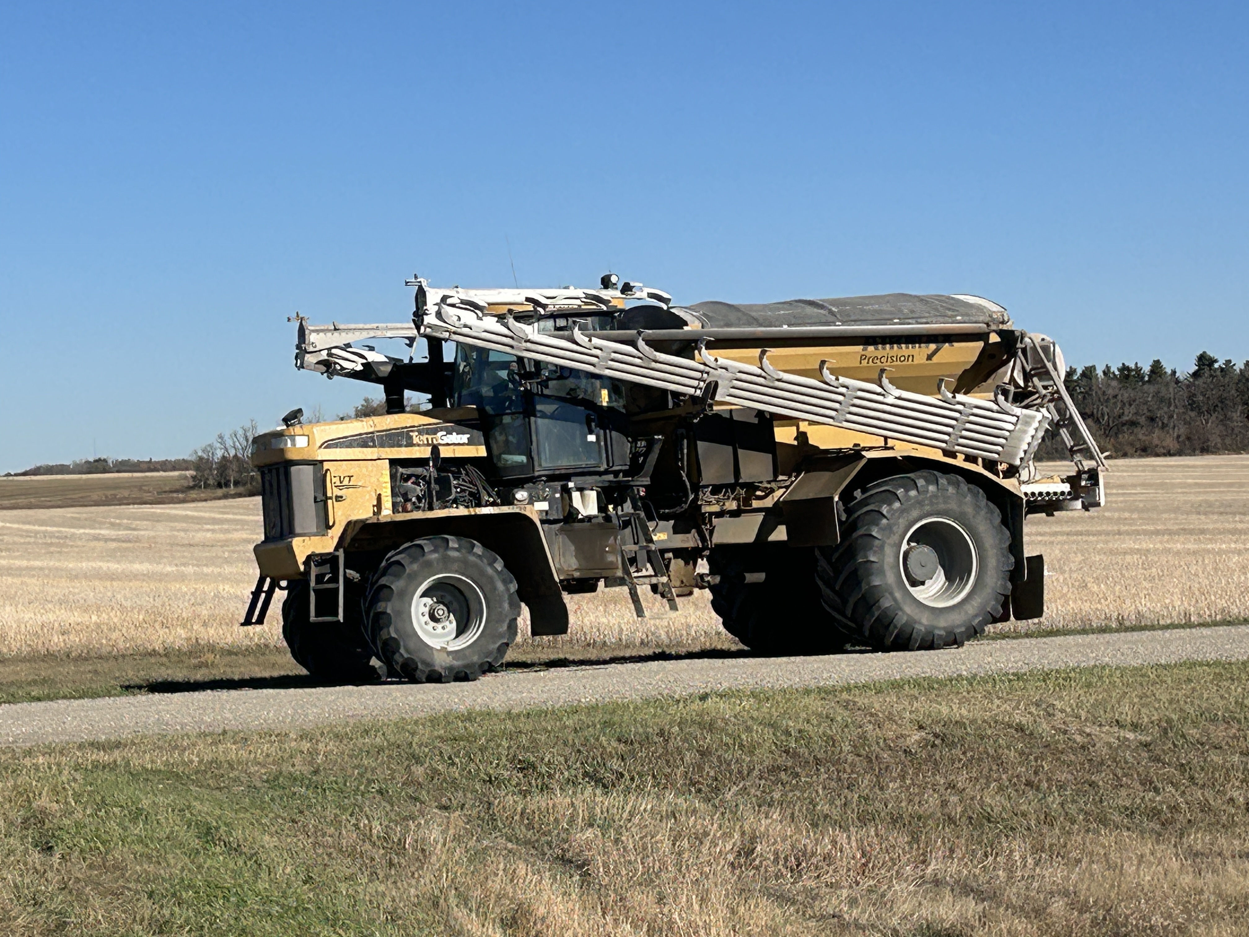 2016 AGCO TG8400B Sprayer/High Clearance