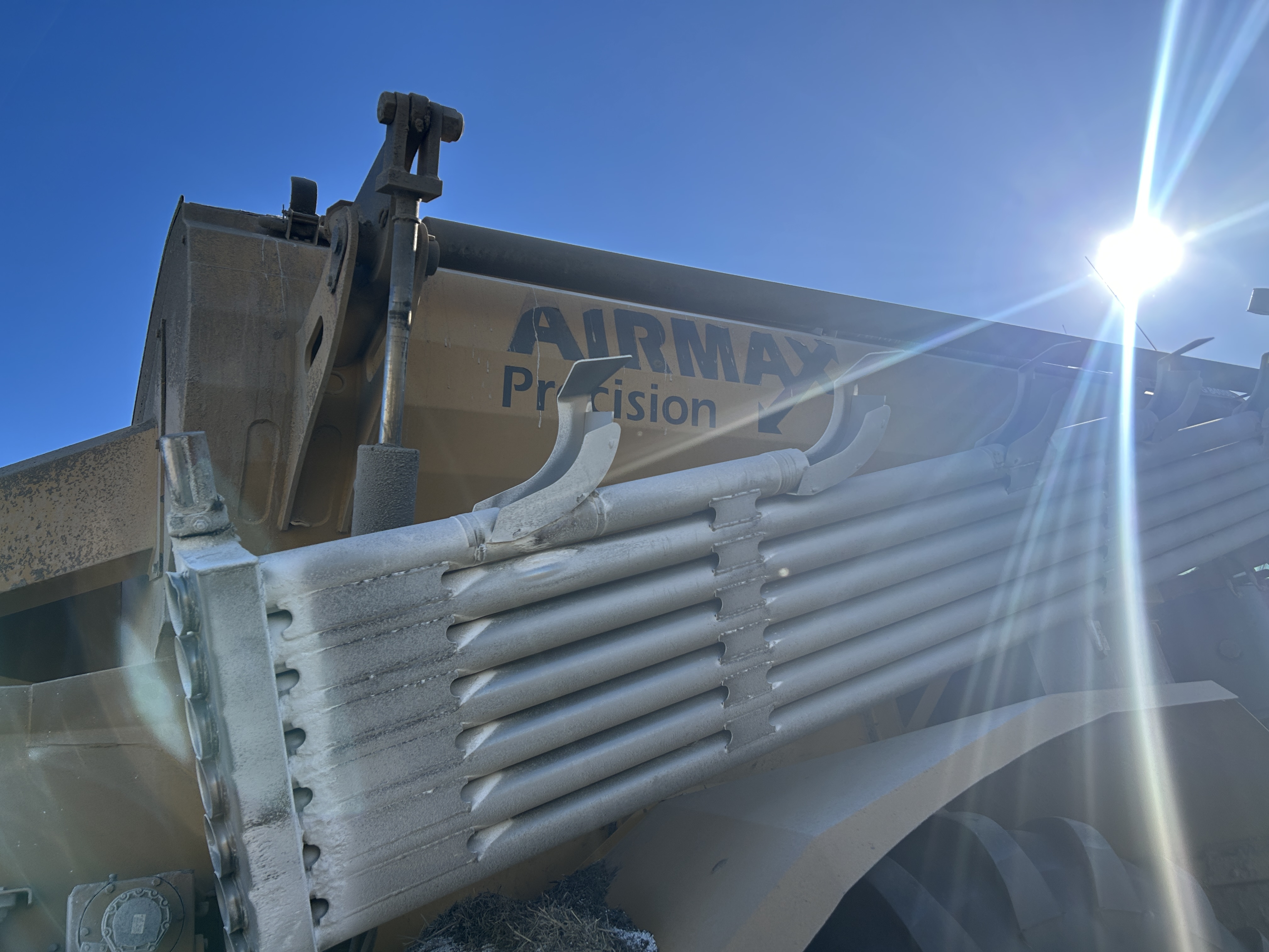 2016 AGCO TG8400B Sprayer/High Clearance