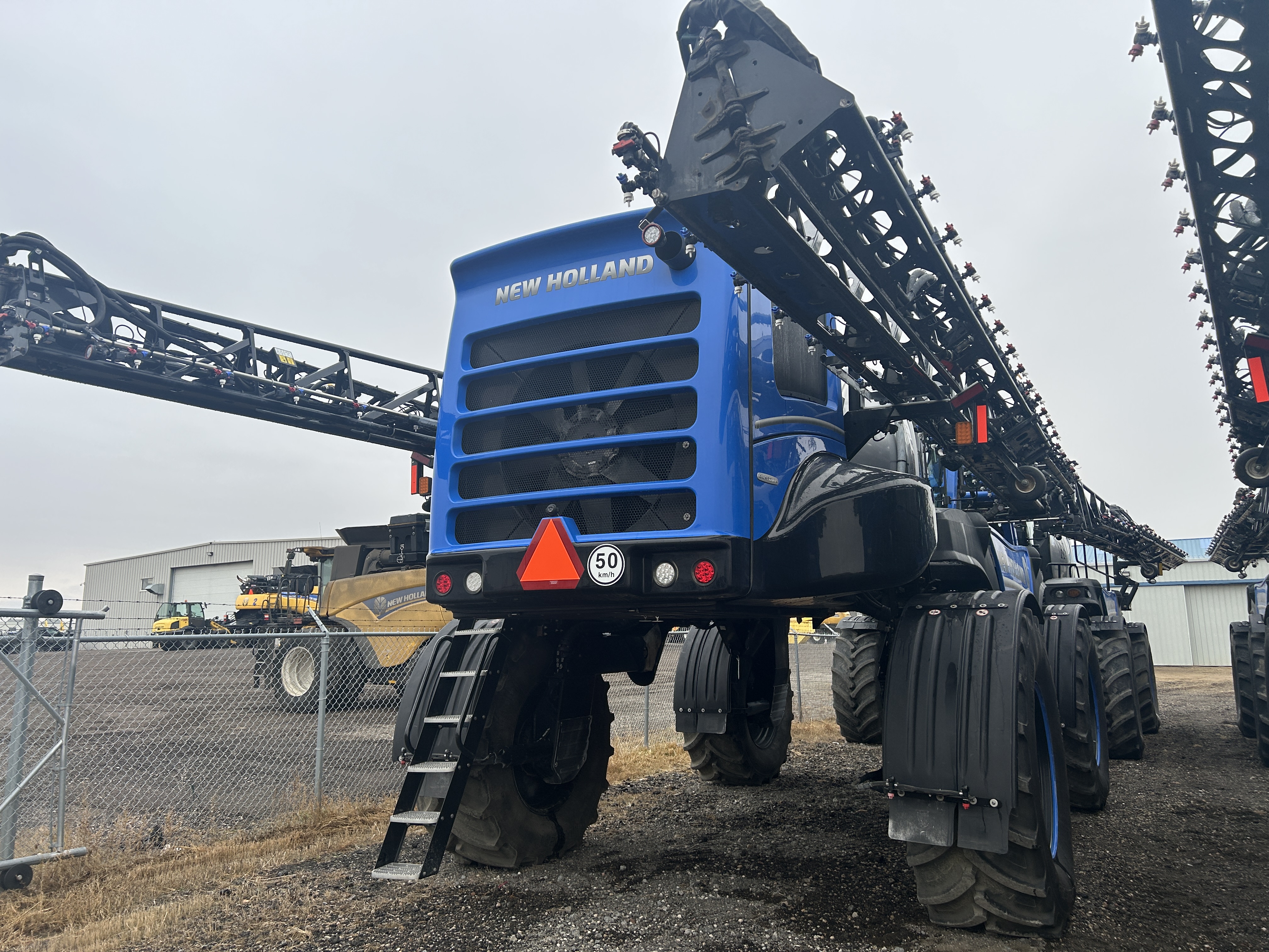 2024 New Holland SP.410F Sprayer/High Clearance