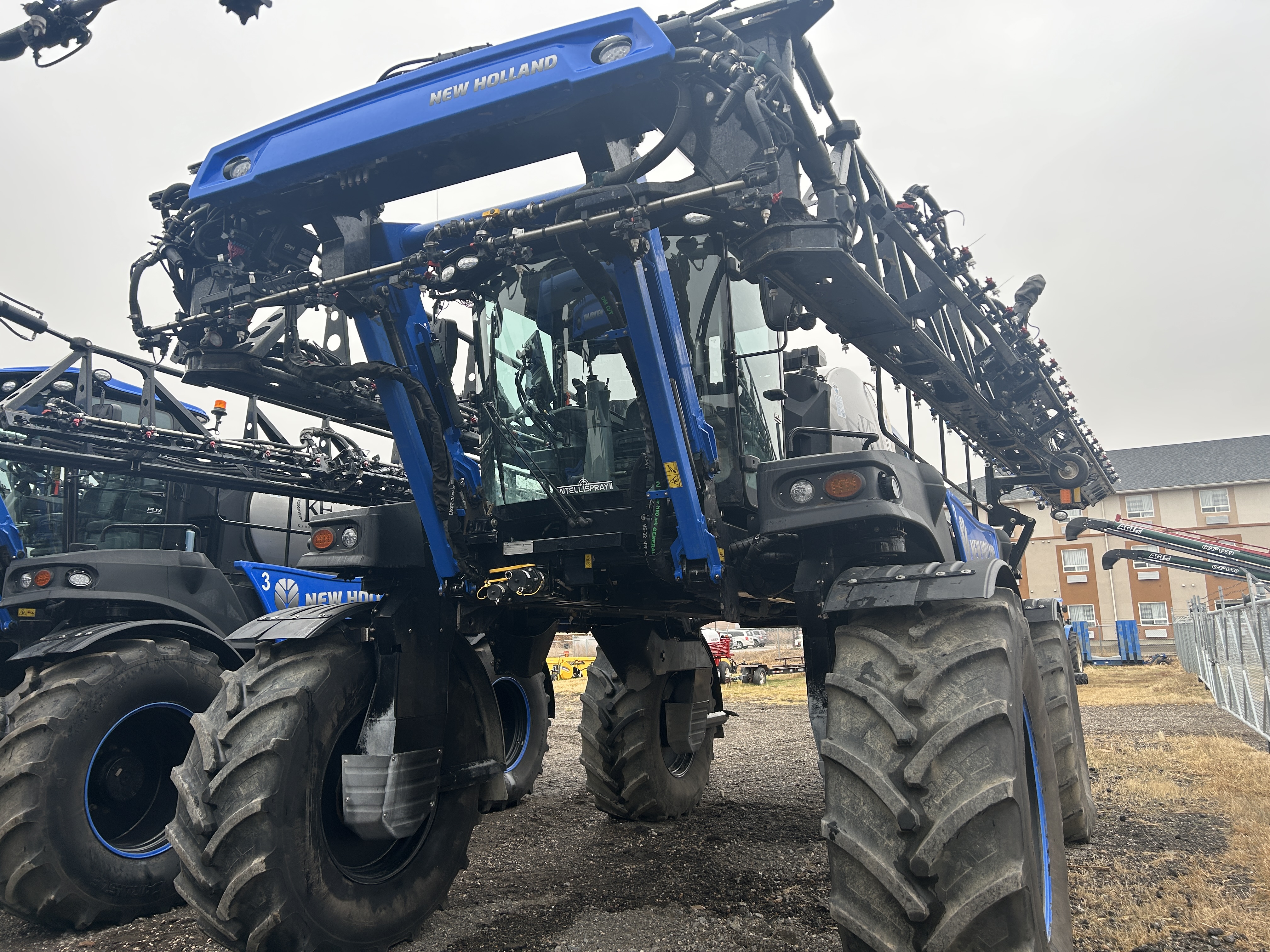 2024 New Holland SP.410F Sprayer/High Clearance