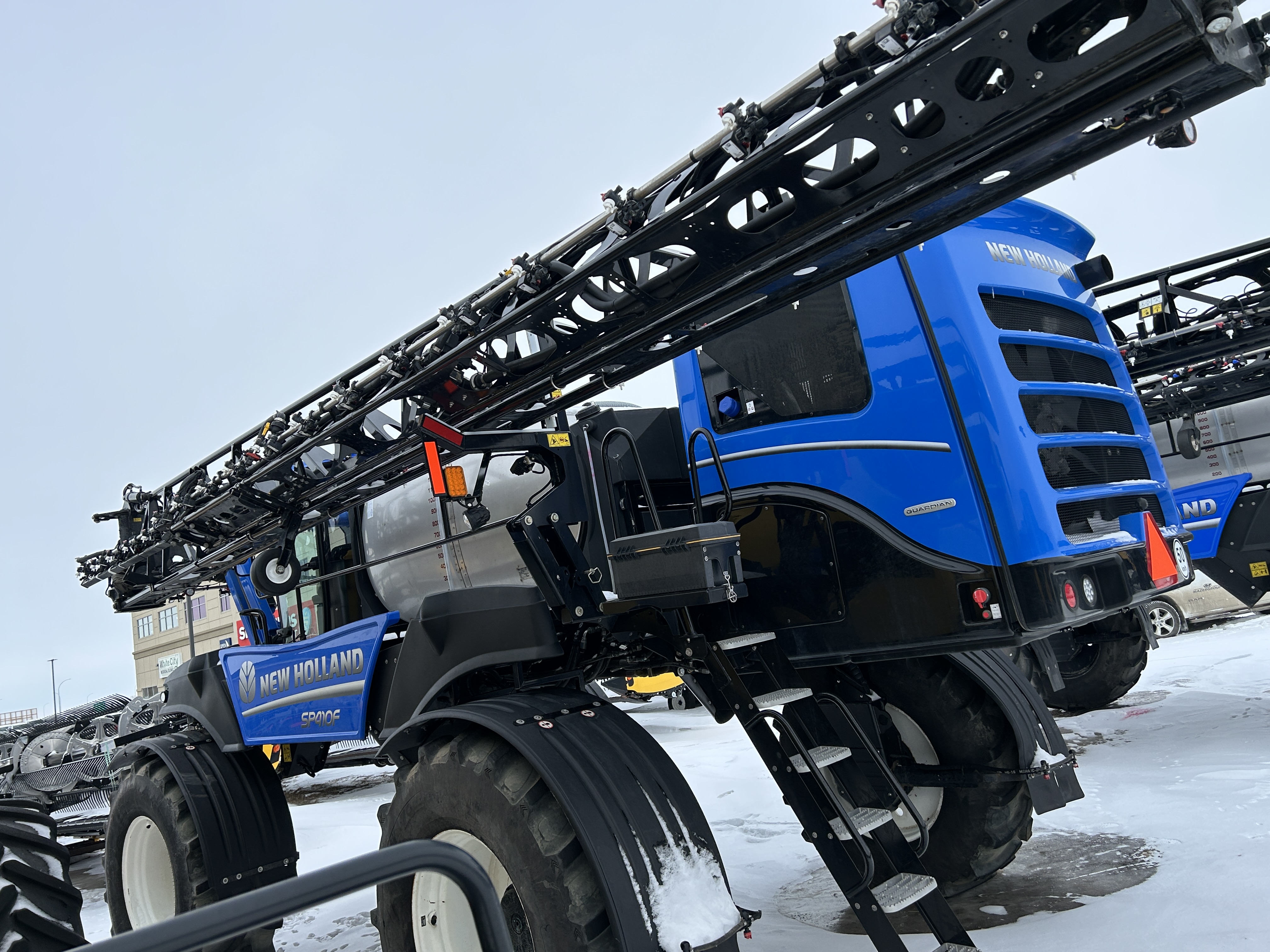 2024 New Holland SP.410F Sprayer/High Clearance