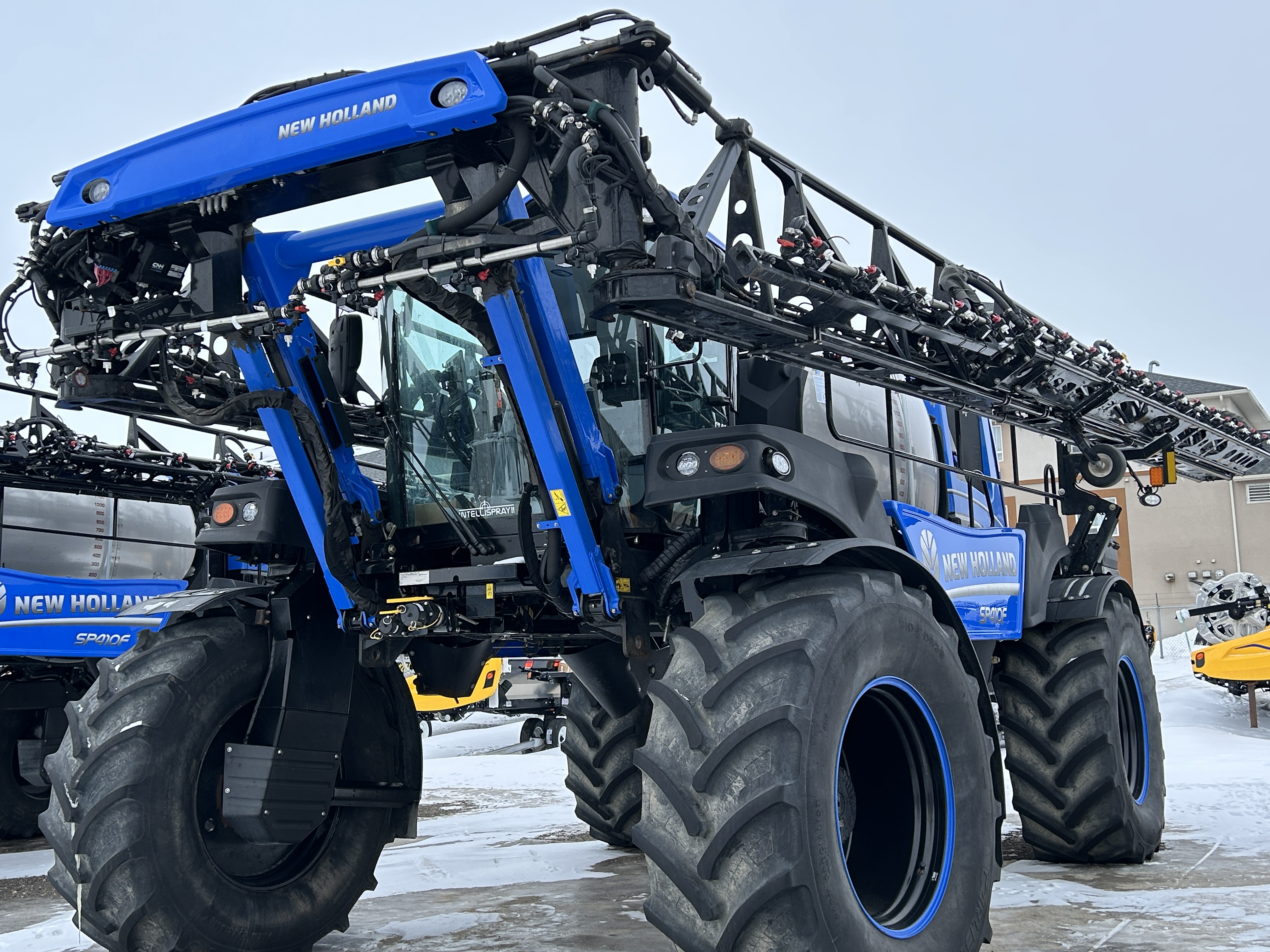 2024 New Holland SP.410F Sprayer/High Clearance
