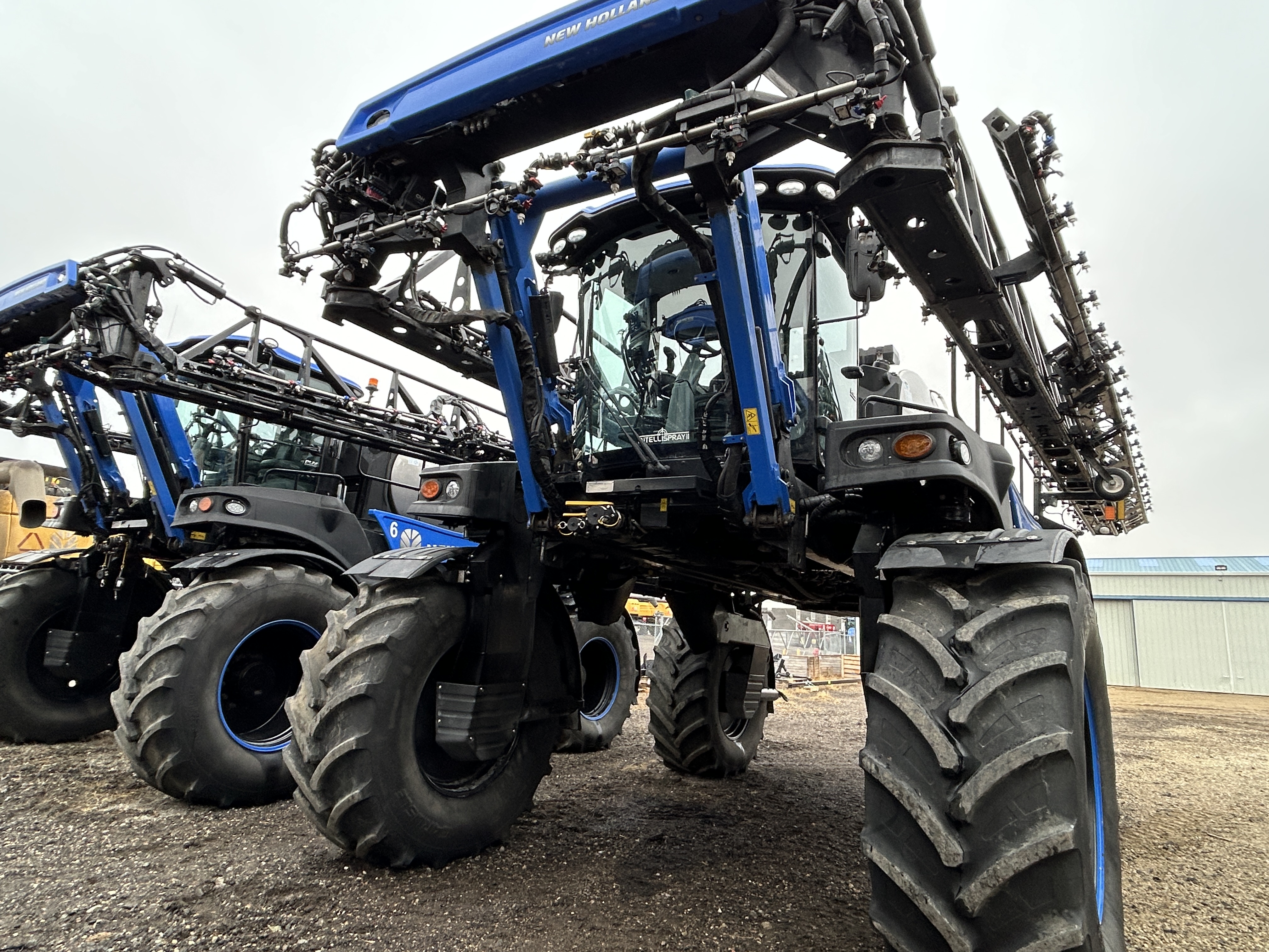 2024 New Holland SP.410F Sprayer/High Clearance