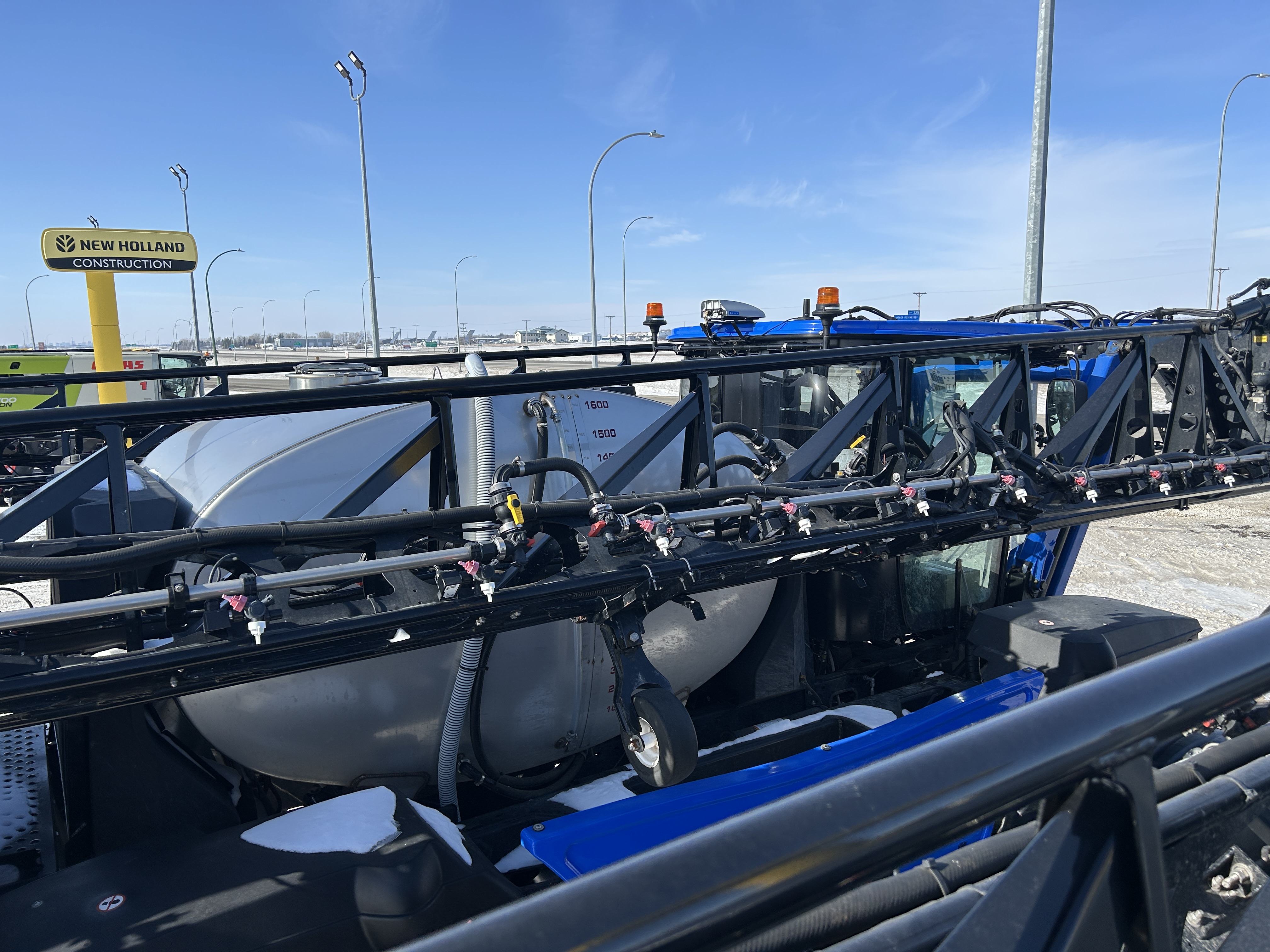 2024 New Holland SP.410F Sprayer/High Clearance