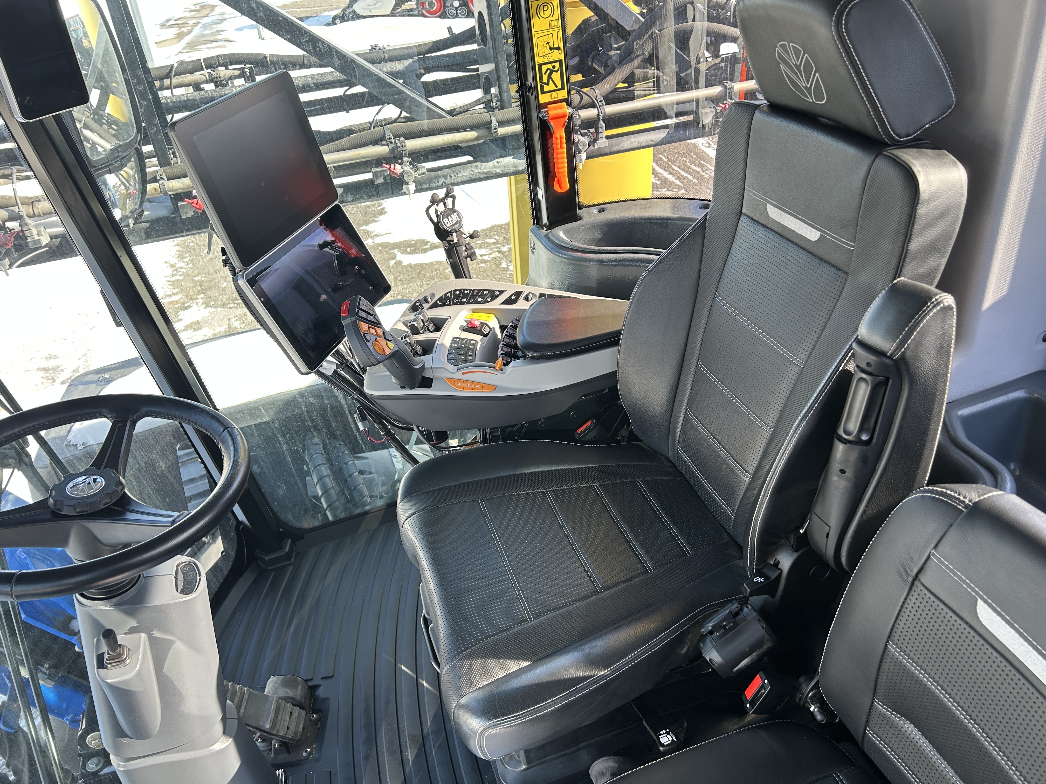 2024 New Holland SP.410F Sprayer/High Clearance