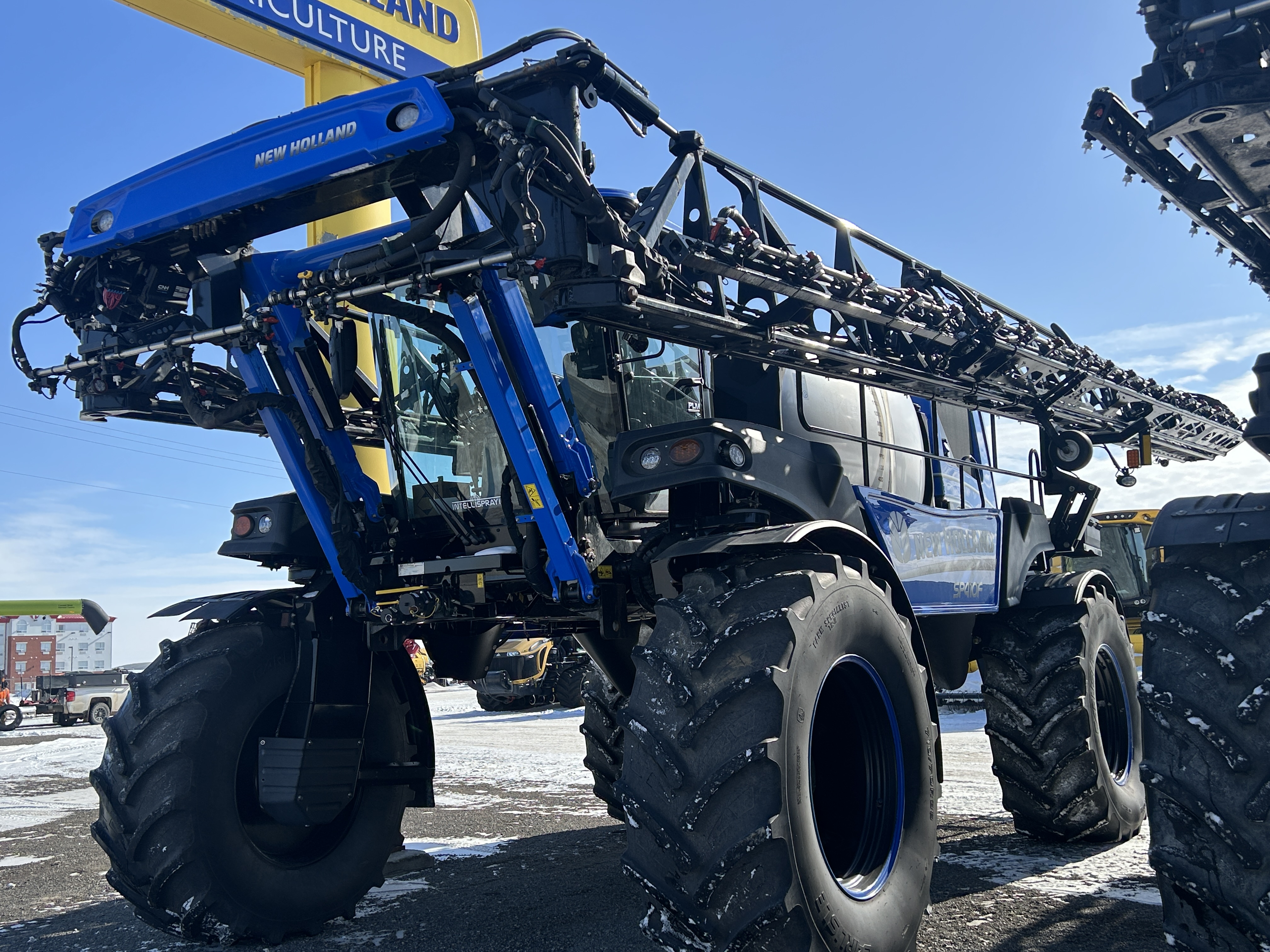 2024 New Holland SP.410F Sprayer/High Clearance