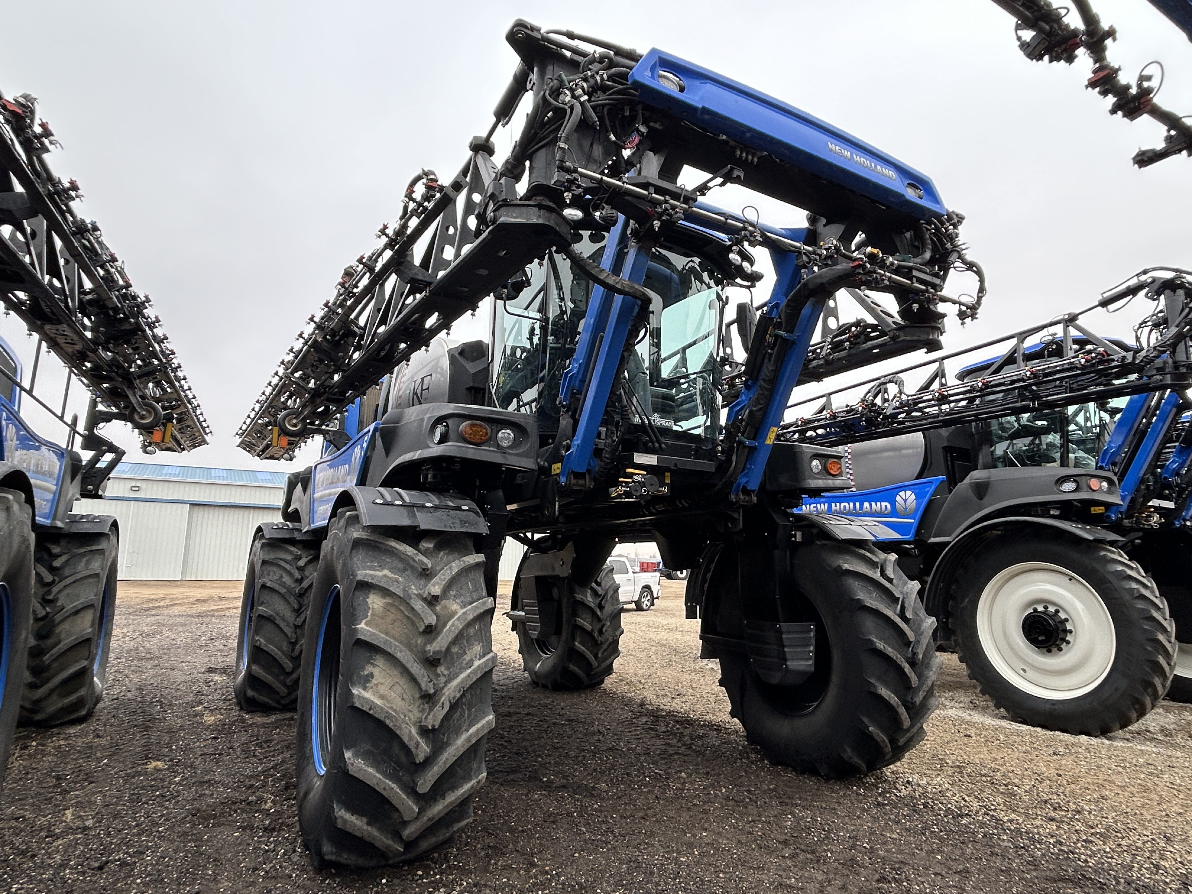2024 New Holland SP.410F Sprayer/High Clearance