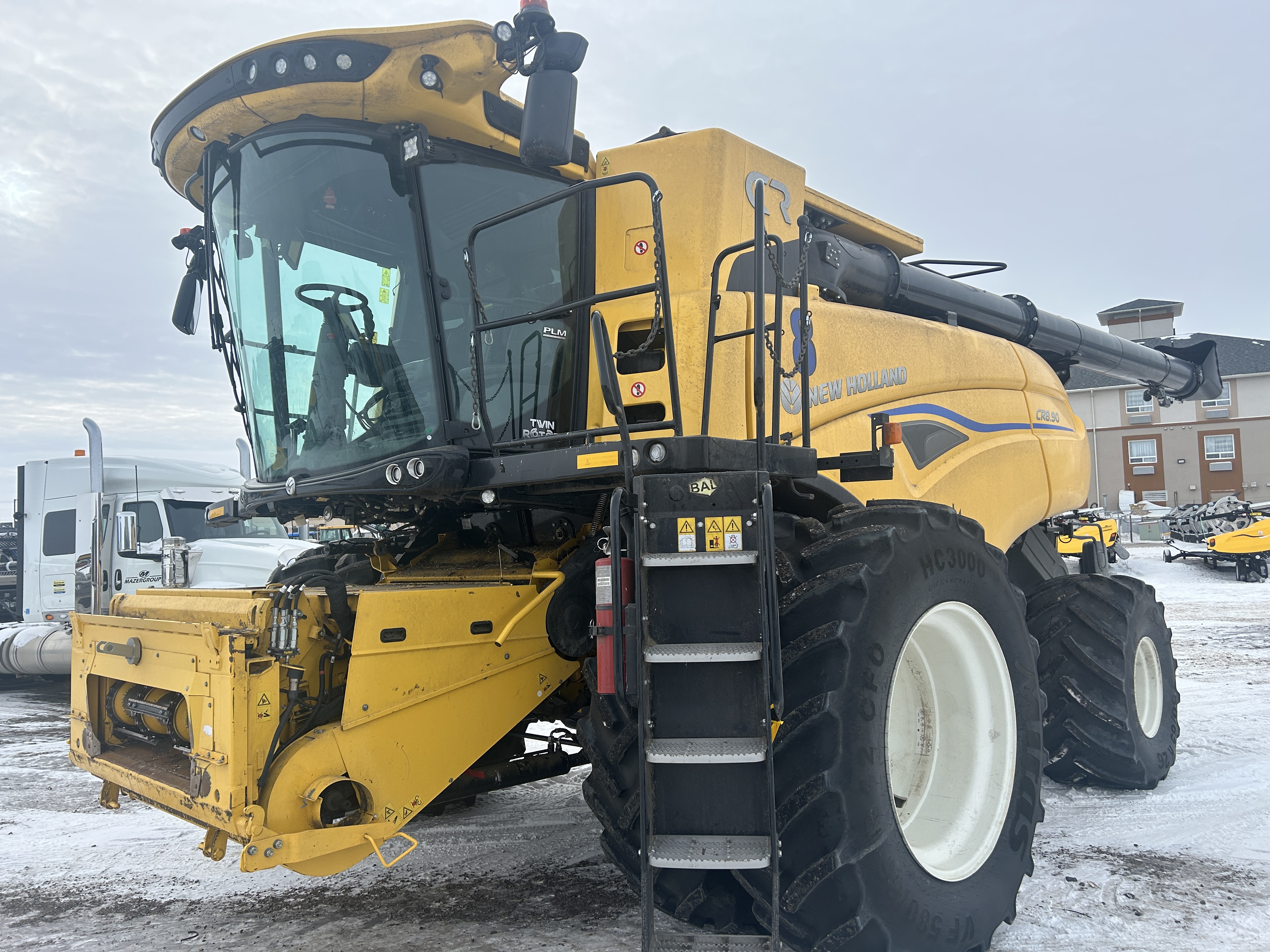 2024 New Holland CR8.90Z Combine