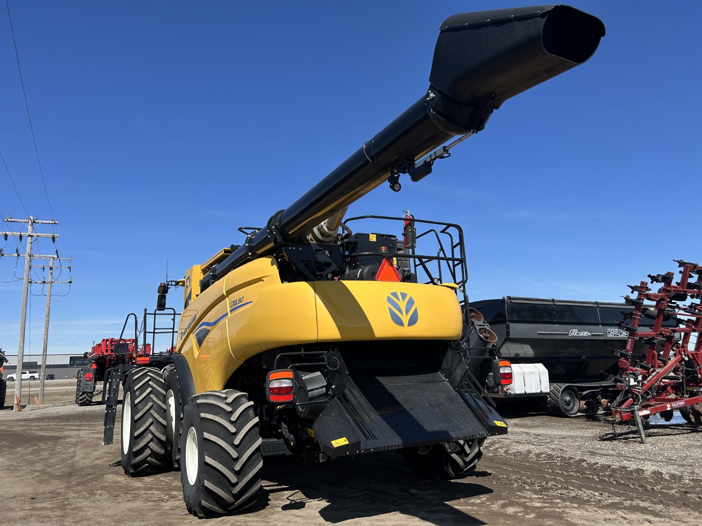 2024 New Holland CR8.90Z Combine