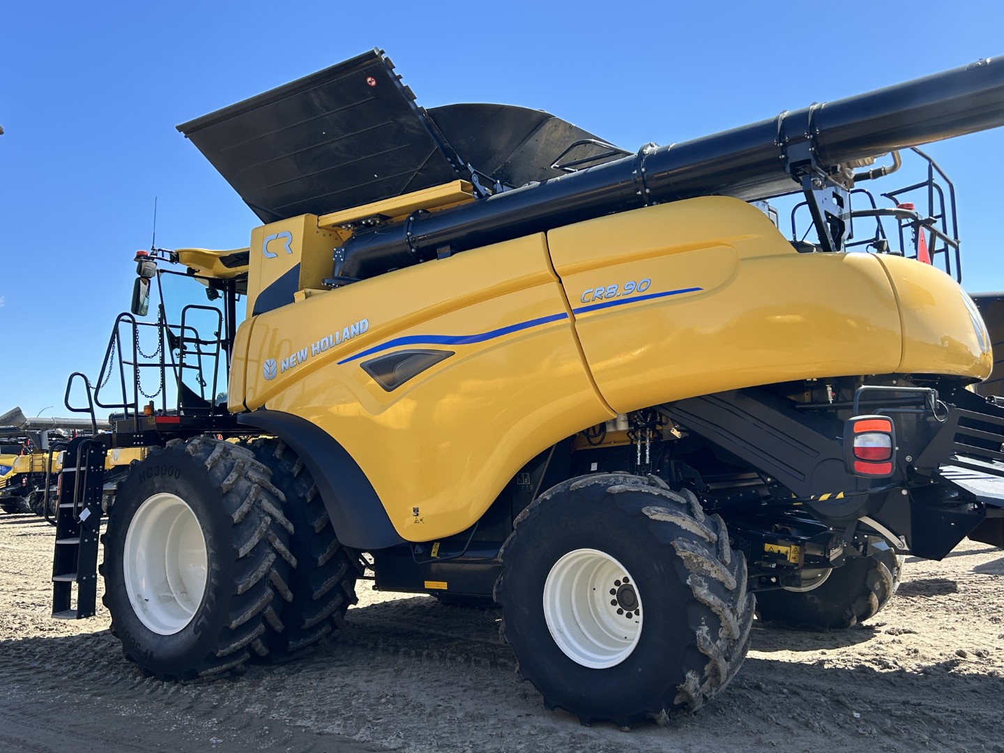 2024 New Holland CR8.90Z Combine