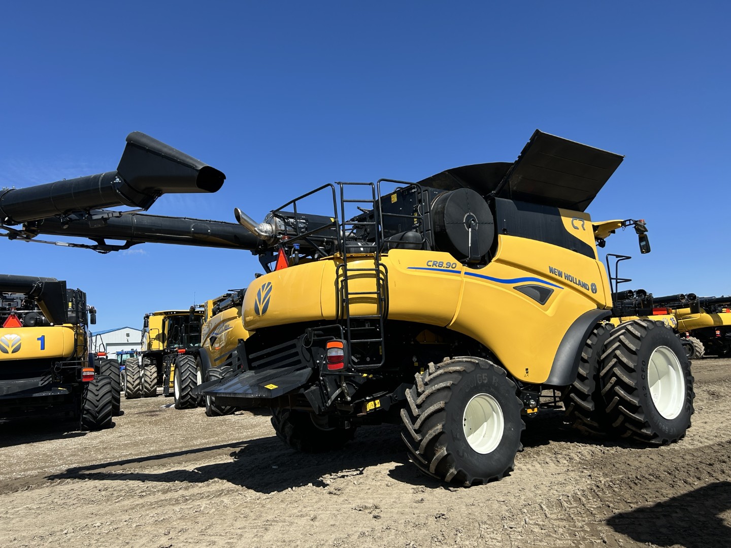 2024 New Holland CR8.90Z Combine