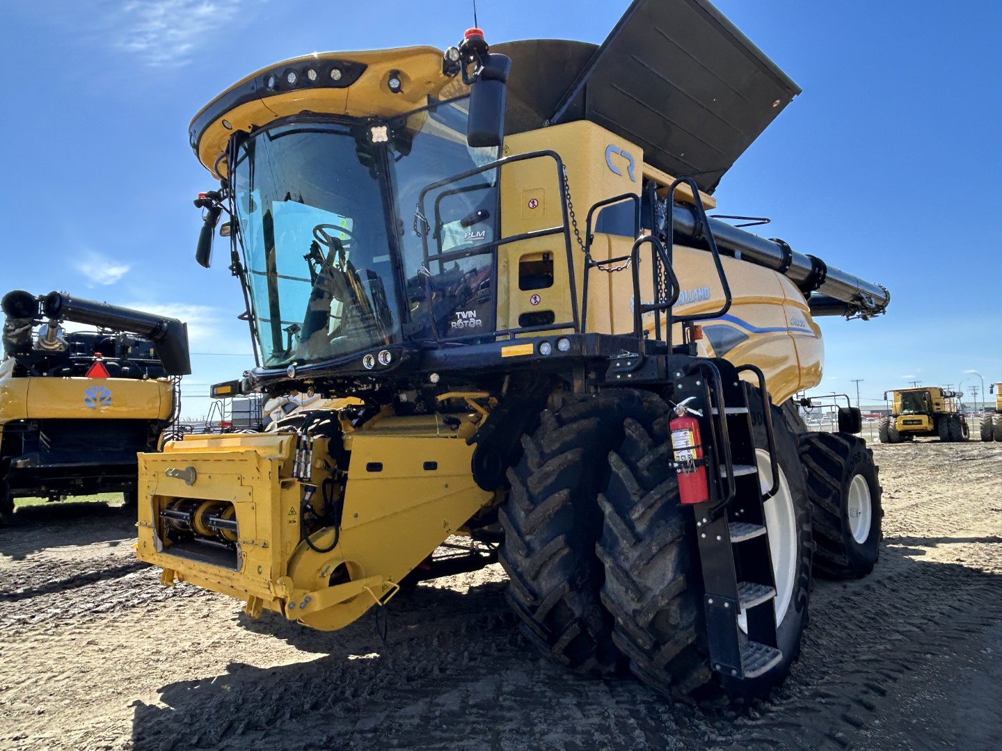 2024 New Holland CR8.90Z Combine