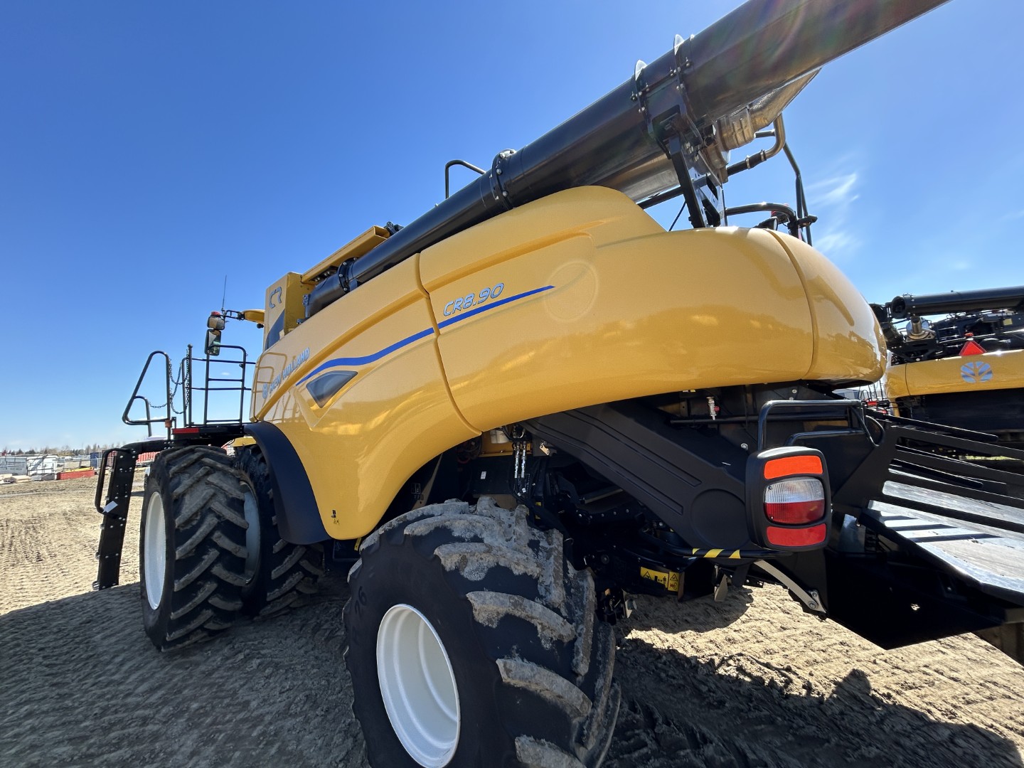 2024 New Holland CR8.90Z Combine