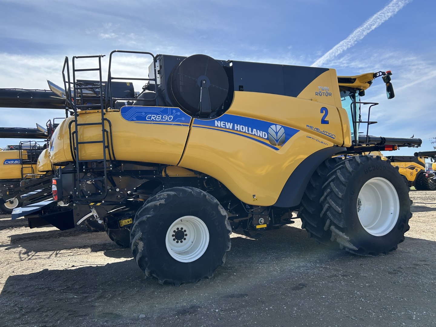2023 New Holland CR8.90Z Combine