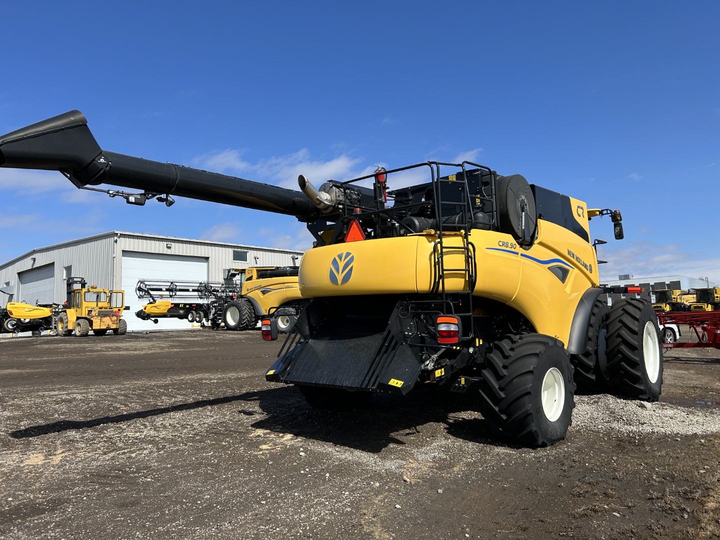 2023 New Holland CR8.90Z Combine
