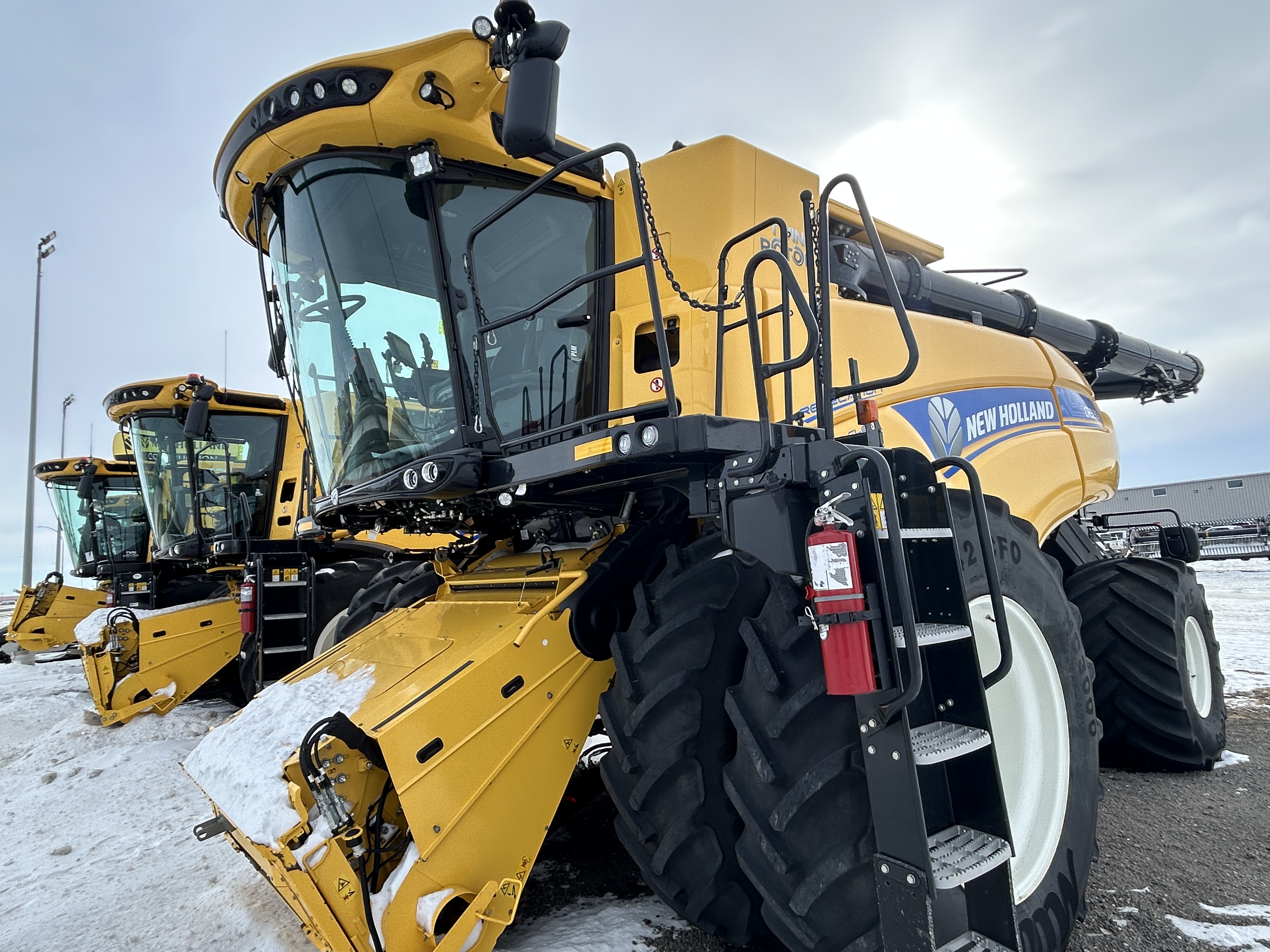 2023 New Holland CR9.90Z Combine