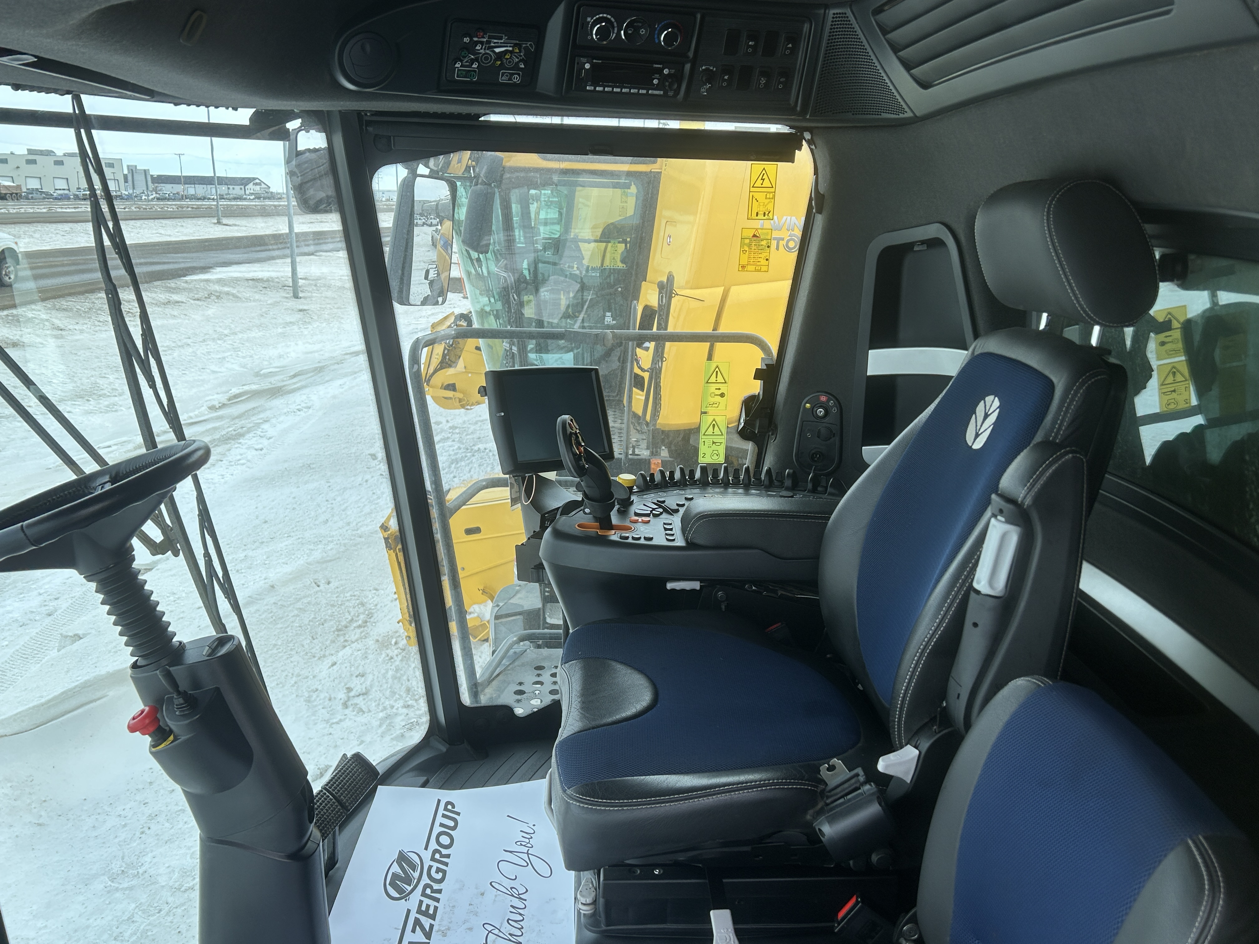 2023 New Holland CR9.90Z Combine