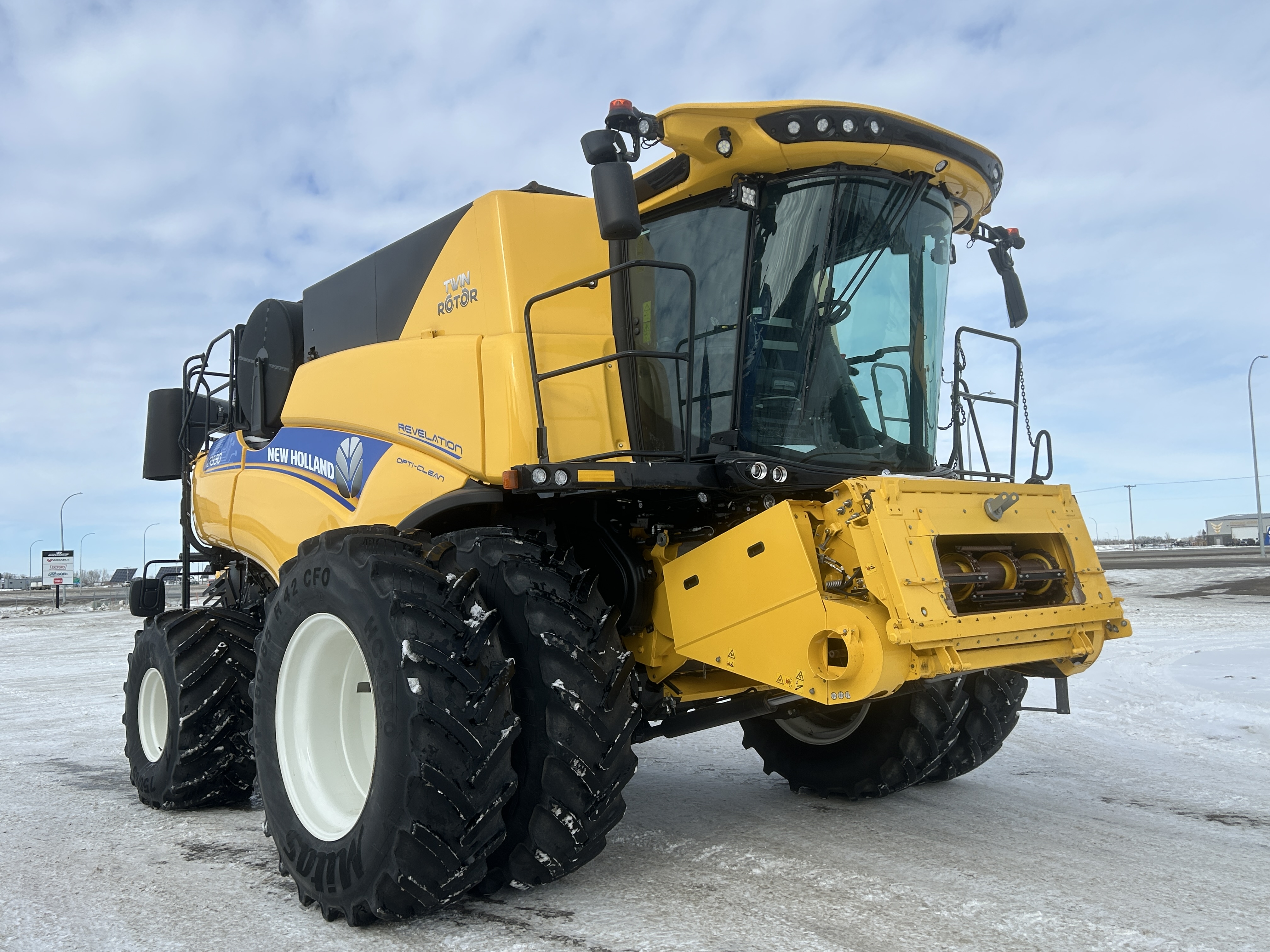 2023 New Holland CR9.90Z Combine