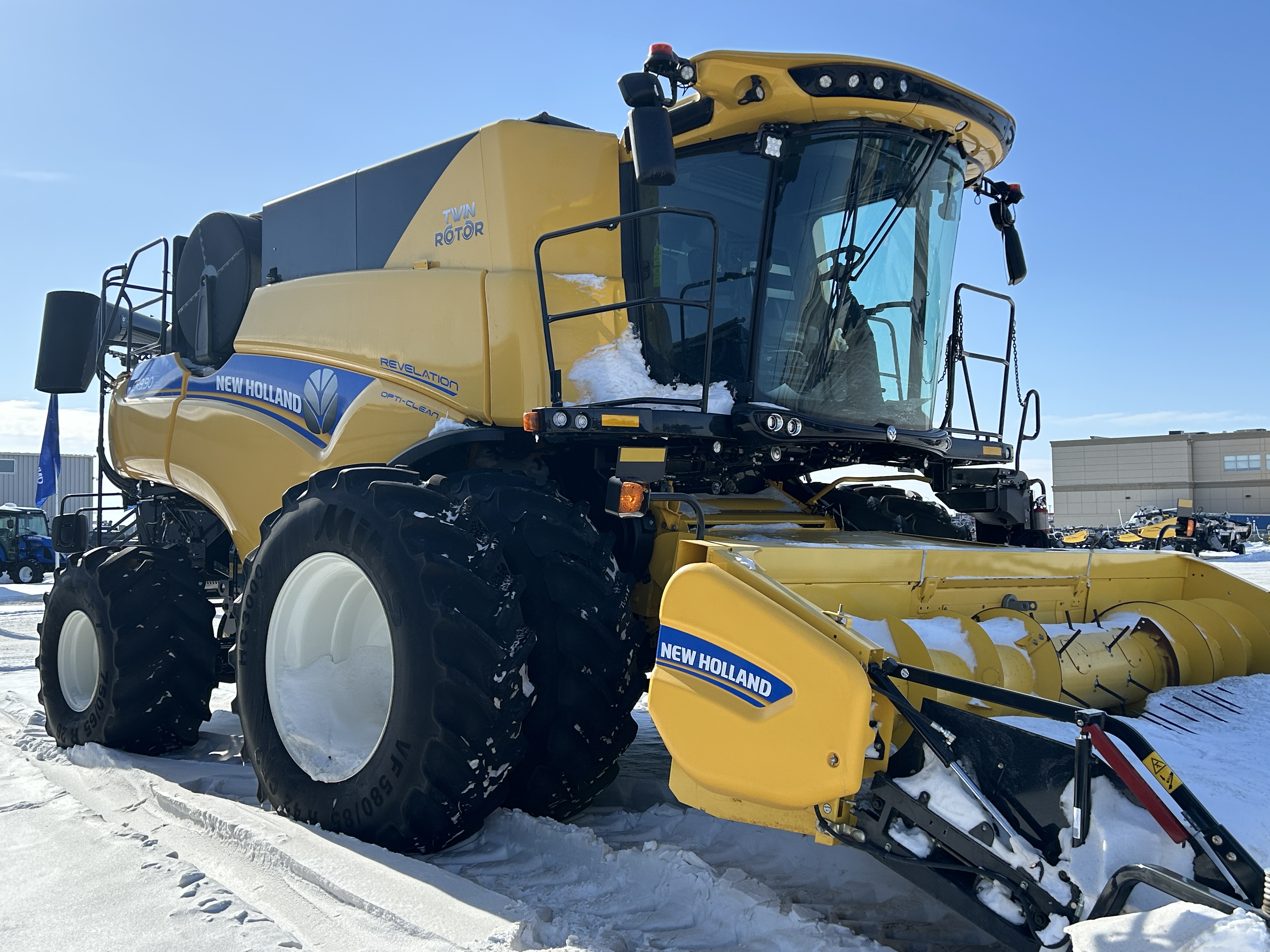 2025 New Holland CR9.90Z Combine