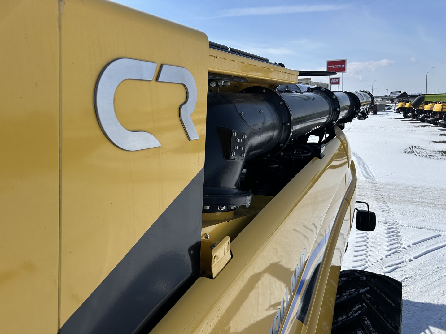 2025 New Holland CR9.90Z Combine