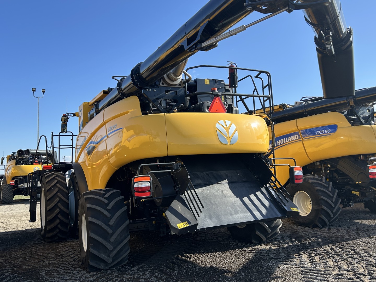 2024 New Holland CR8.90Z Combine