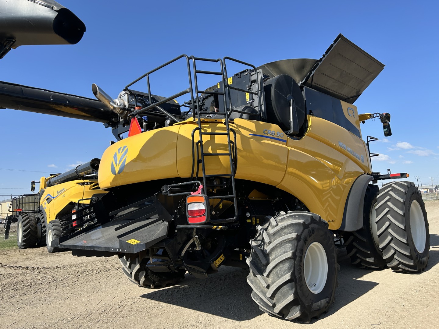 2024 New Holland CR8.90Z Combine