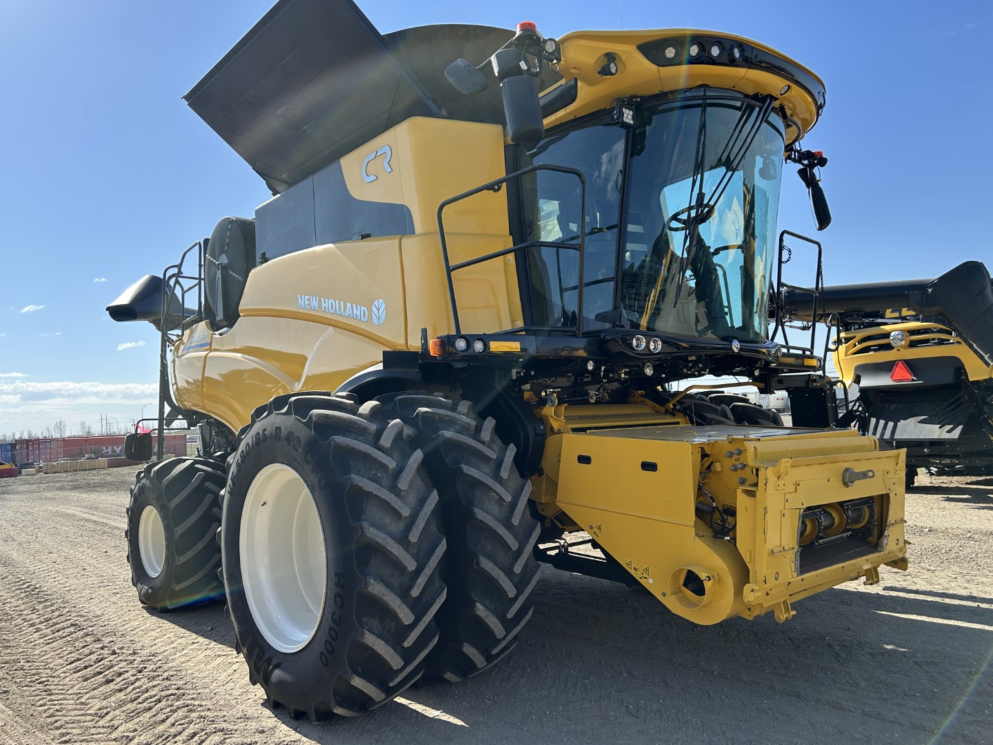 2024 New Holland CR8.90Z Combine