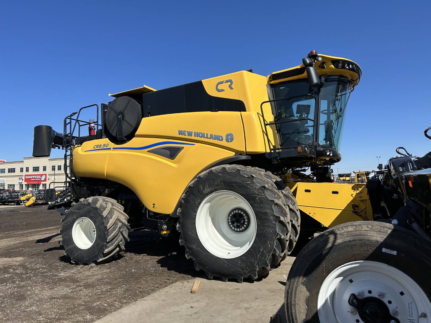 2024 New Holland CR9.90Z Combine