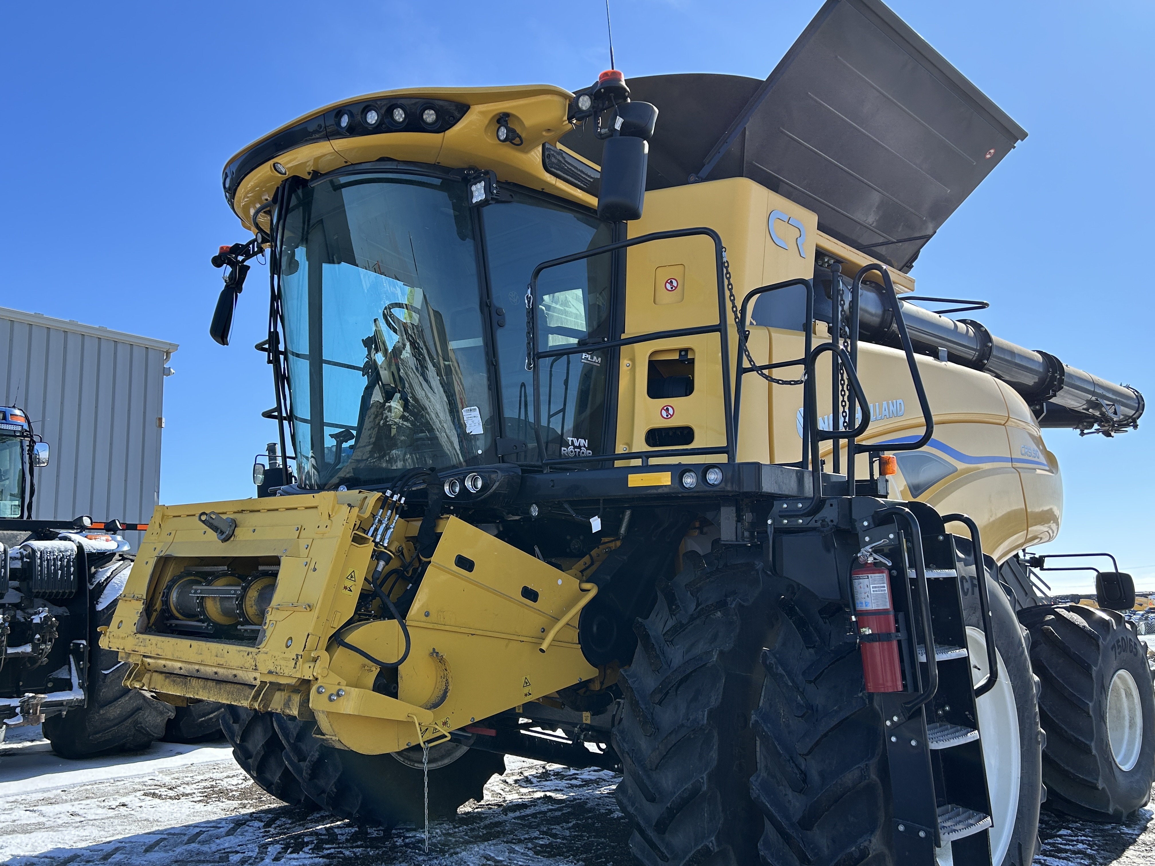 2024 New Holland CR9.90Z Combine