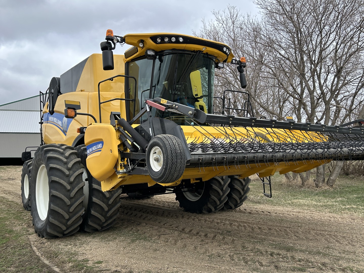2021 New Holland CX8.80 Combine