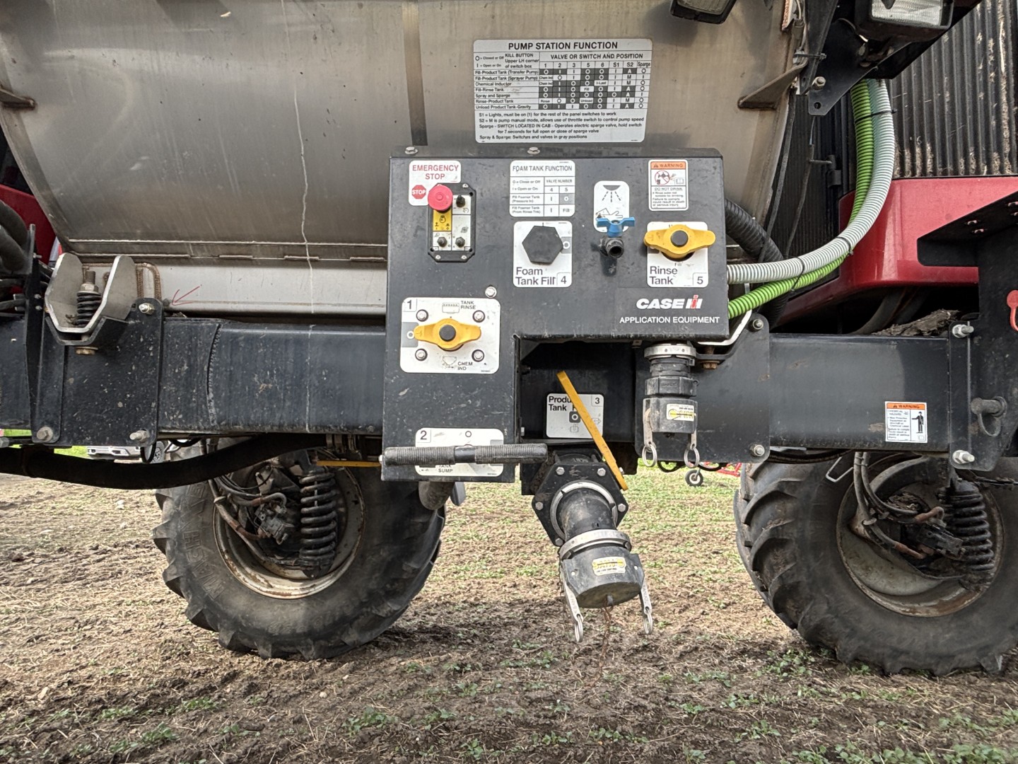 2014 Case IH PATRIOT 4430 Sprayer/High Clearance